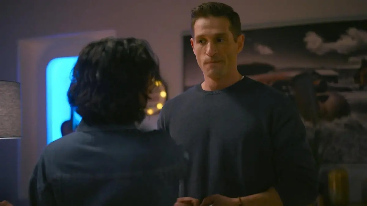 Achtung, AWZ-Spoiler!: Deniz erfährt, dass Charlie auf ihn steht