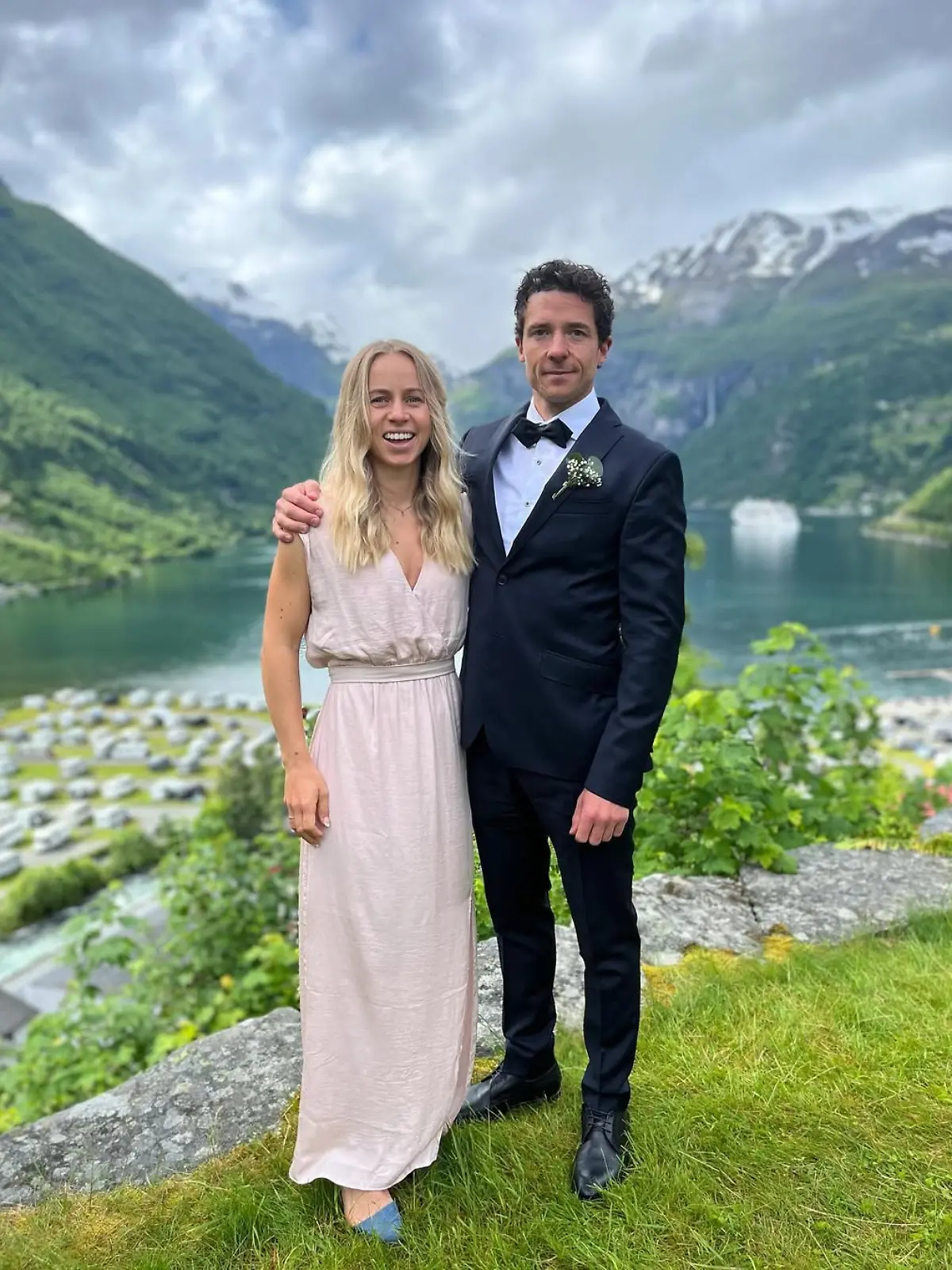 Ex-Biathletin Tiril Eckhoff (35) und Anund Lid Byggland (34) haben sich getrennt.