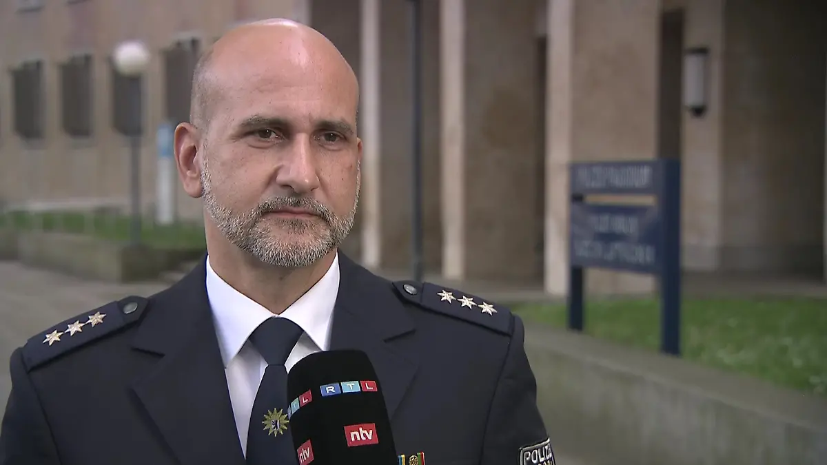 Martin Halweg von der Polizei Berlin im Gespräch mit RTL.