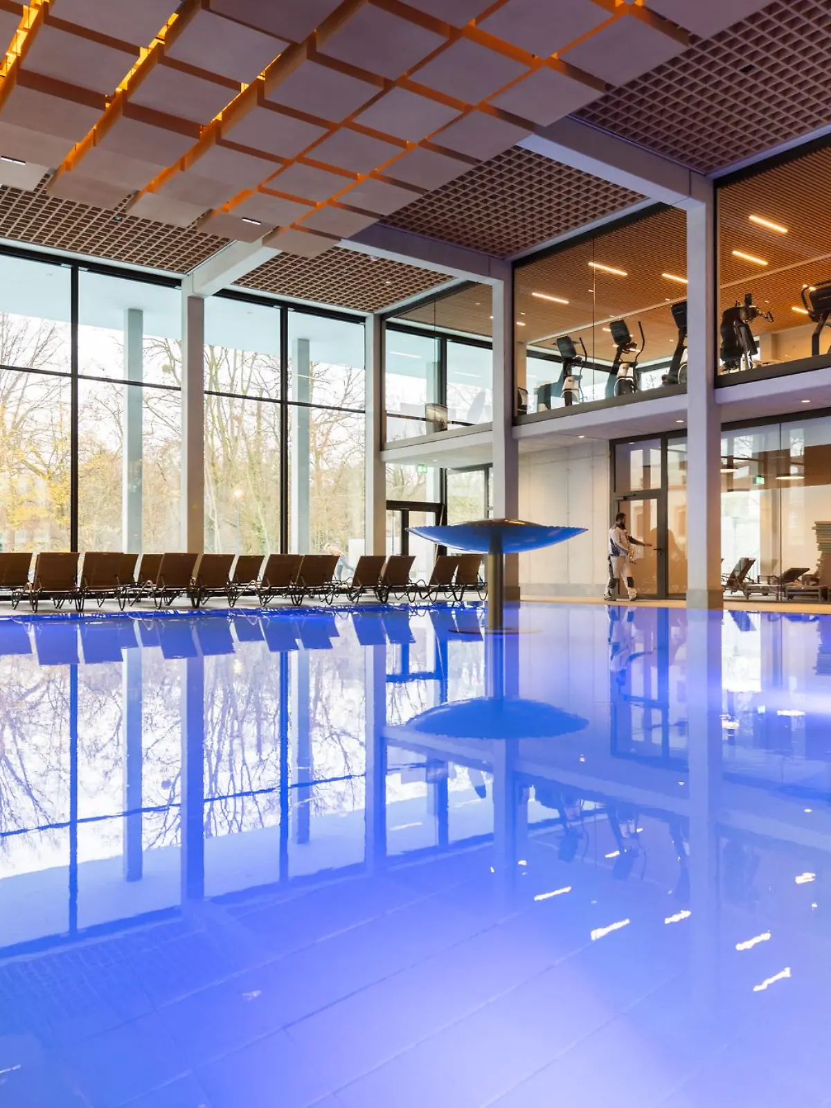 Bild zu: "Samstags sind Kinder ab sofort verboten: Therme lässt nur noch Erwachsene rein"