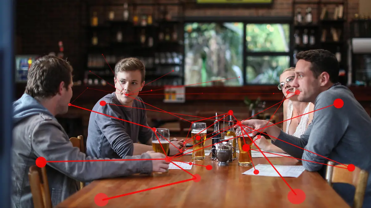 Menschen im Restaurant stecken sich an