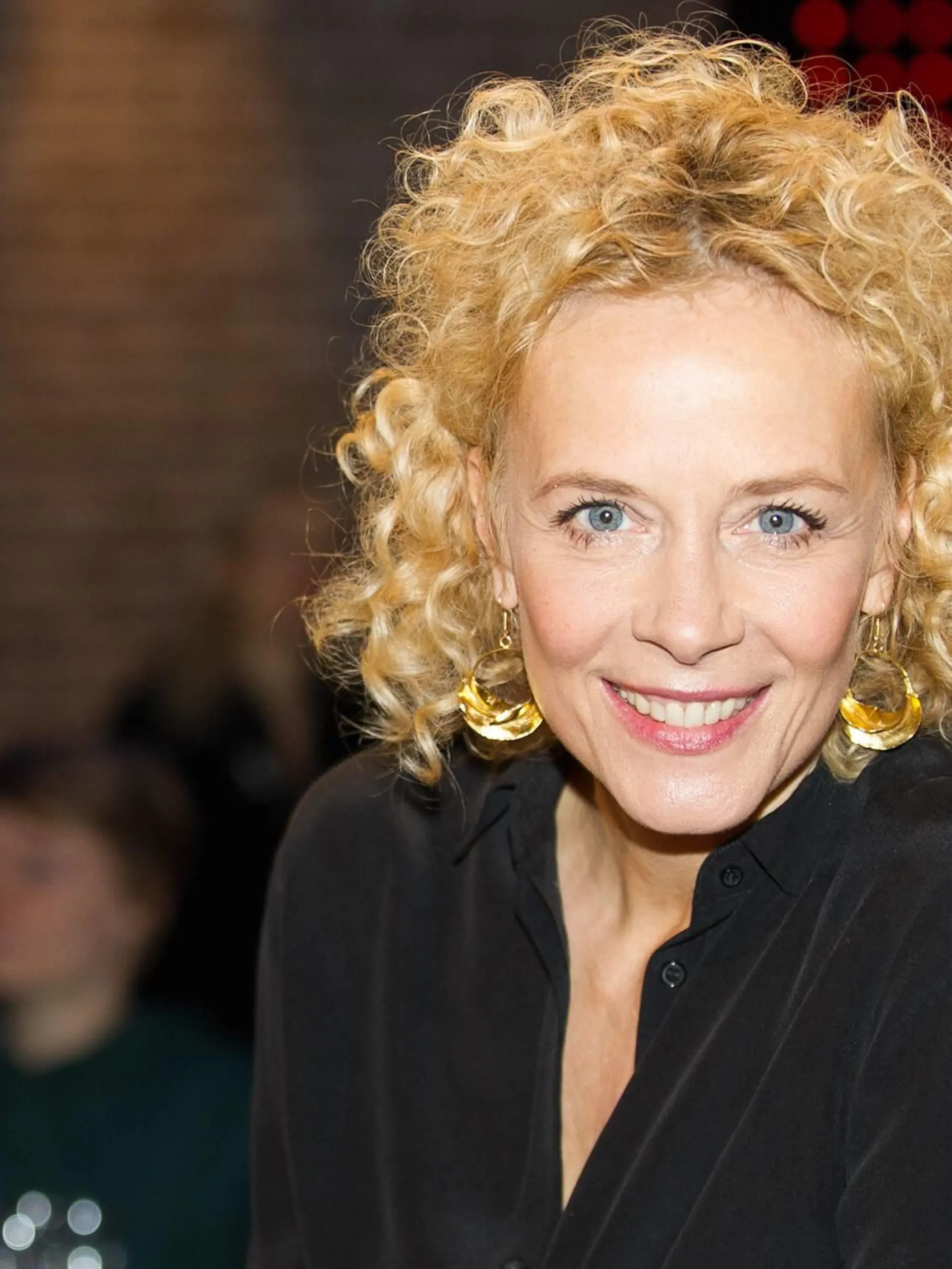 3nach9 Talkshow im Bild: Katja Riemann Schauspielerin Nicht nur in ihrer Rollenauswahl zeigt Katja Riemann eine immense Bandbreite, die Schauspielerin ist auch Vollblut-Musikerin, hat Alben als Jazz- und Popsängerin aufgenommen. Schon in ihrer Kindheit erlernte das in Kirchwehye bei Bremen geborene Multitalent mehrere Instrumente. Gemeinsam mit dem niederländischen Klavierduo Arthur und Lucas Jussen hat sie nun ein neues CD-Projekt realisiert, Der Karneval der Tiere . Warum sie diesen Text so lustig findet, erzählt sie, inklusive Kostprobe, bei 3nach9. DEU, Bremen, Radio Bremen, 3nach9, 28.03.2018, *** Katja Riemann actress Not only in her role selection shows Katja Riemann an immense range of the actress is also thoroughbred Musician has recorded albums as jazz and pop singer Already in her childhood, the multi-talent born in Kir