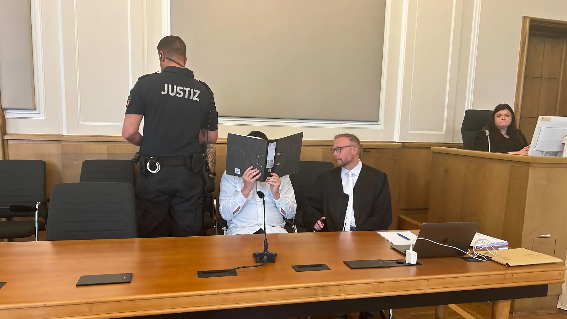 Der Prozess um Henning H. wird vor dem Landgericht Osnabrück neu aufgerollt.