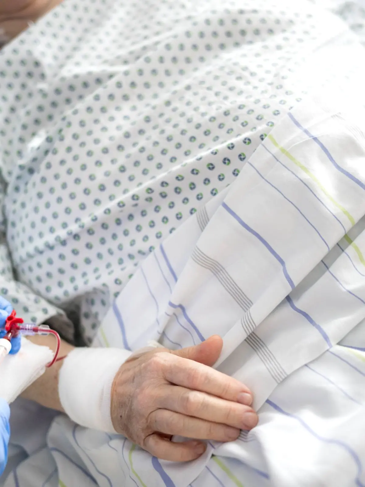 Bild zu: "Angriff im Krankenhaus! Mann (32) tötet Intensivpatienten (75) "