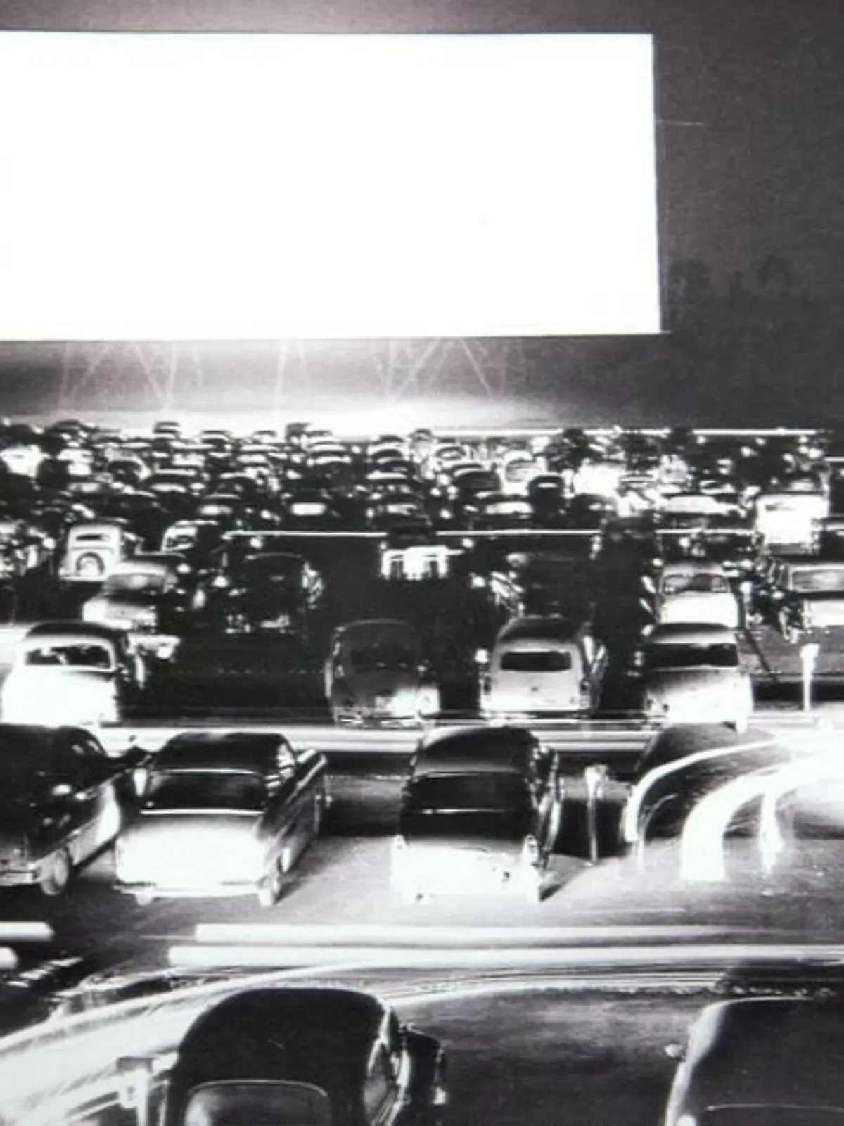 Das Revival des Autokinos: Zwischen Nostalgie und Sicherheitsabstand
