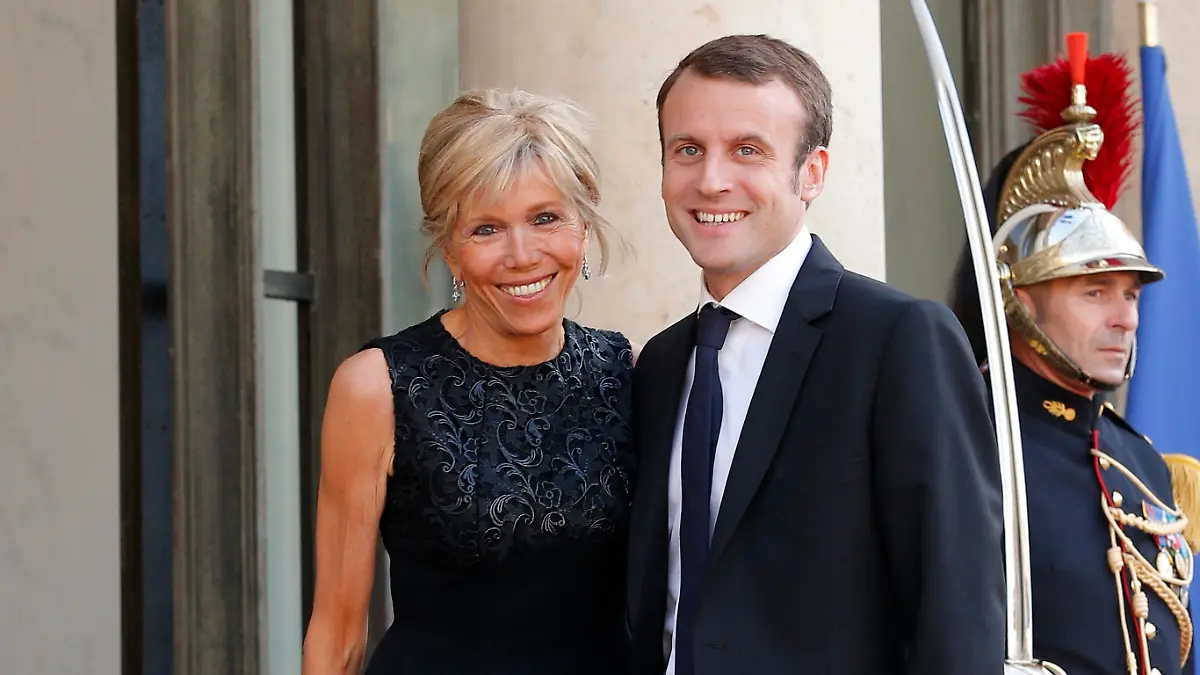 Emmanuel Macron und seine Gattin im Sommer 2015.