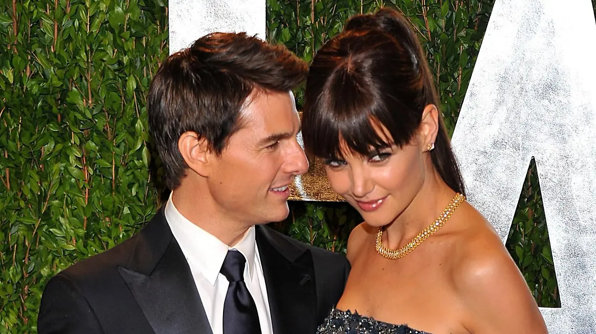 Tom Cruise and Katie Holmes arriving at the 2012 Vanity Fair Oscar Party, hosted by Graydon Carter, held at the Sunset Tower Hotel in Los Angeles, CA on February 26, 2012. Photo by Vince Bucci / ABACAUSA.COM