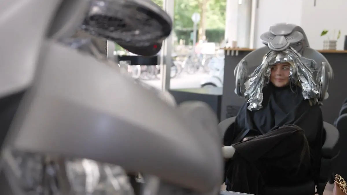 Antonia Kolano sieht jetzt ganz anders aus Umstyling für AWZ-Star