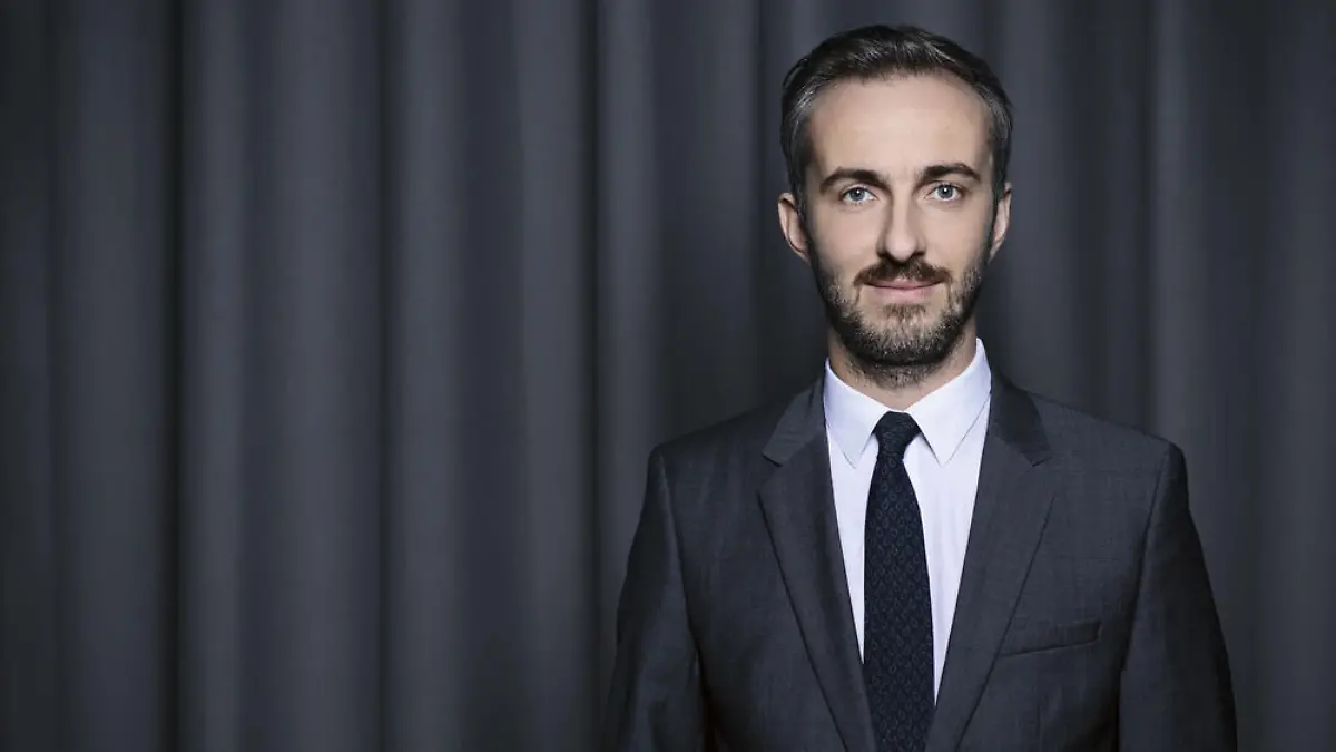 Sein "Schmähgedicht" könnte Jan Böhmermann teuer zu stehen kommen