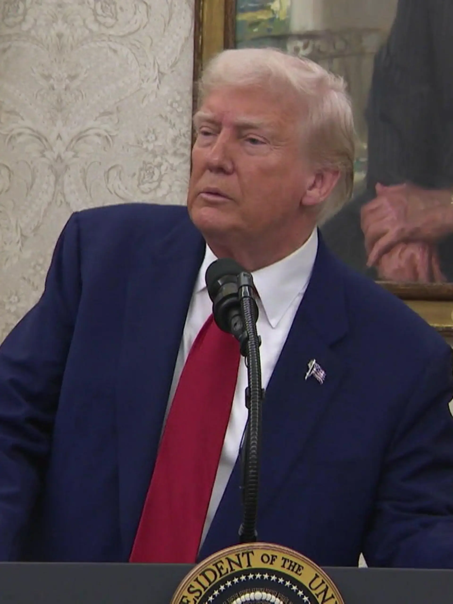 Bild zu: "US-Präsident Donald Trump blafft Reporterin an – wegen dieser „fiesen Frage” "