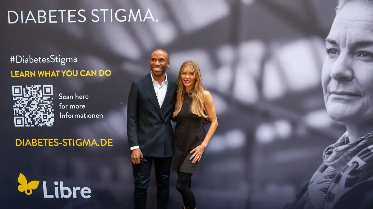 Jesse George von Abbott mit Laura Karasek