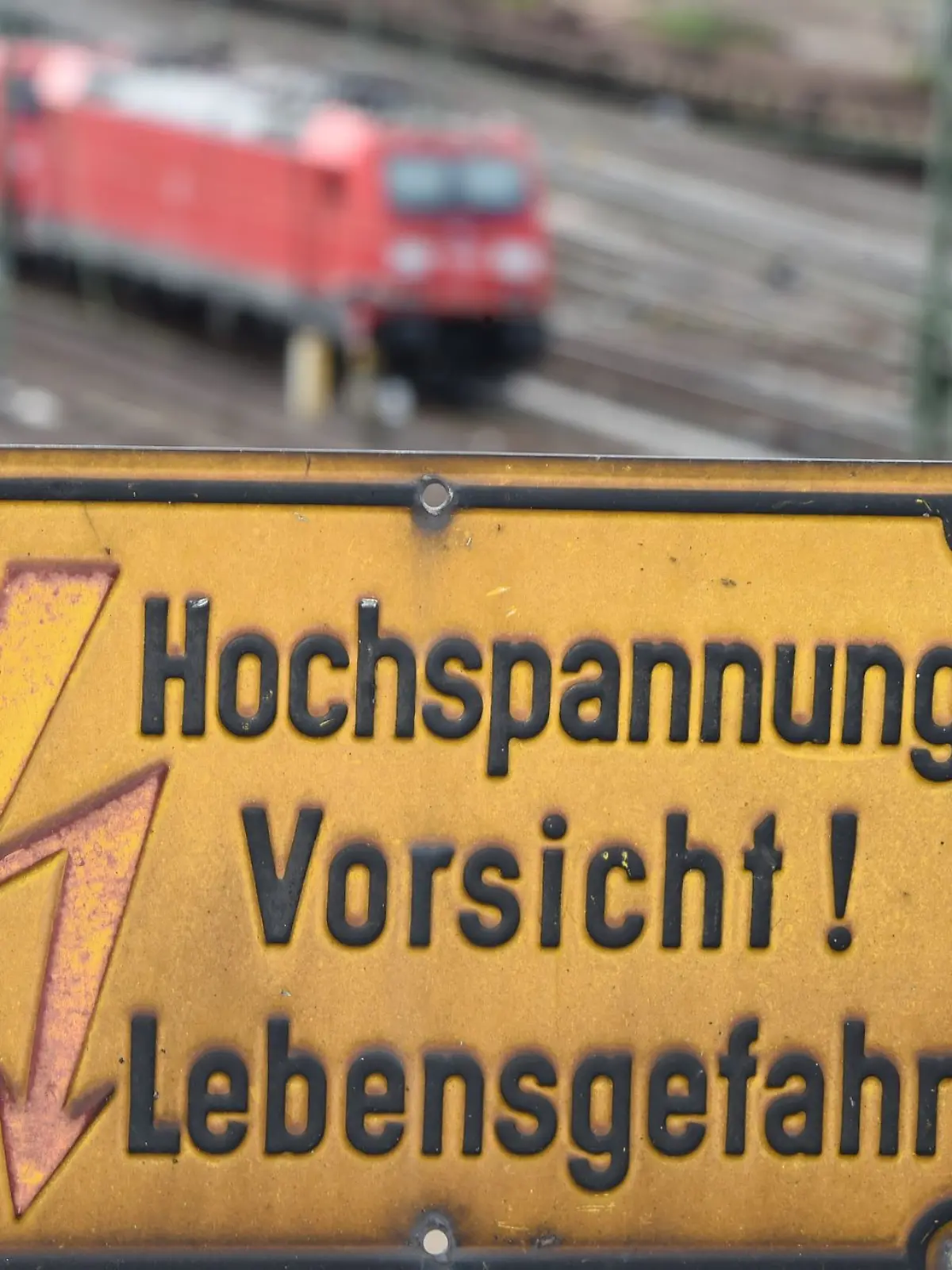 Bild zu: "19-Jähriger erleidet Stromschlag – tot"