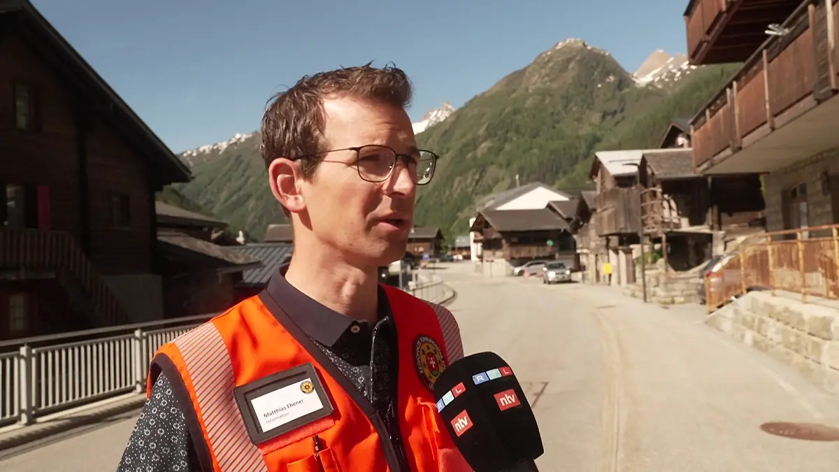 Matthias Ebener, Kommunikationschef des Führungsstabs im Lötschental, hofft auf keine weiteren Evakuierungen.