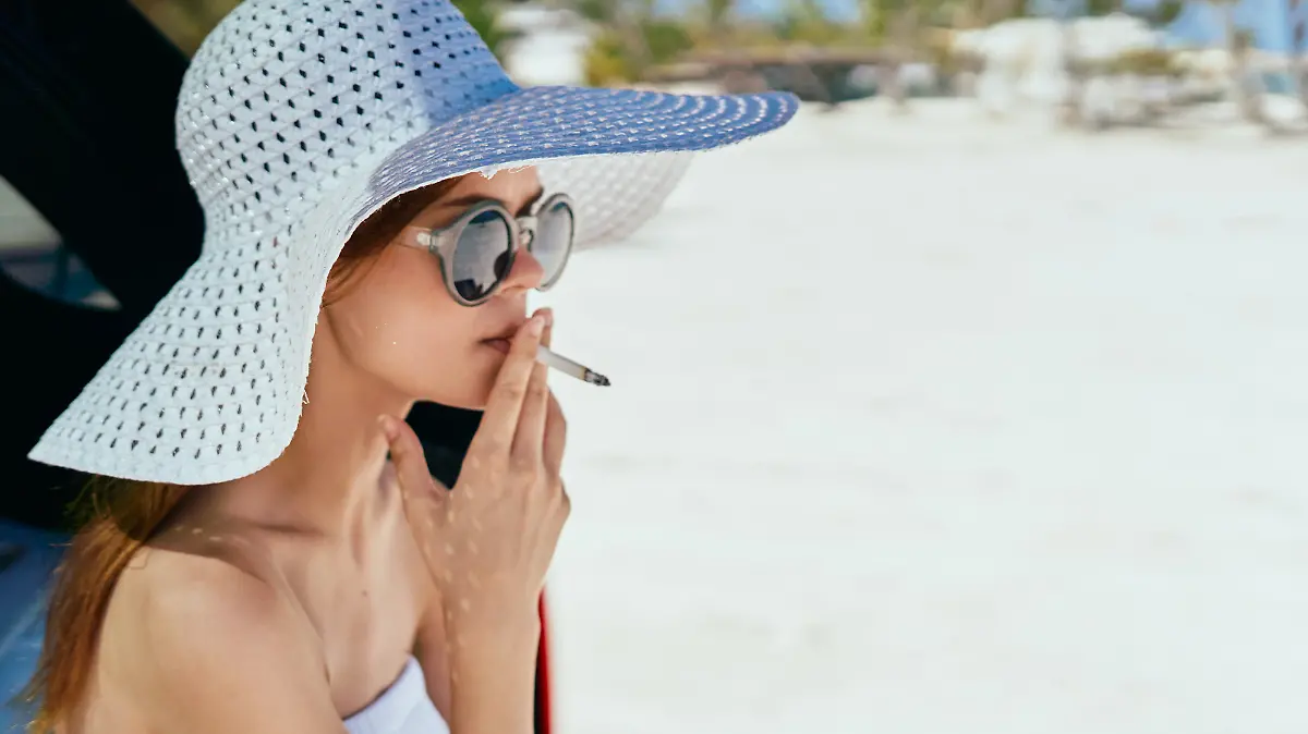 Frankreich verschärft die Regeln fürs Rauchen in der Öffentlichkeit. Entspannte Zigarette am Strand? Ist nicht mehr! (Symbolbild)