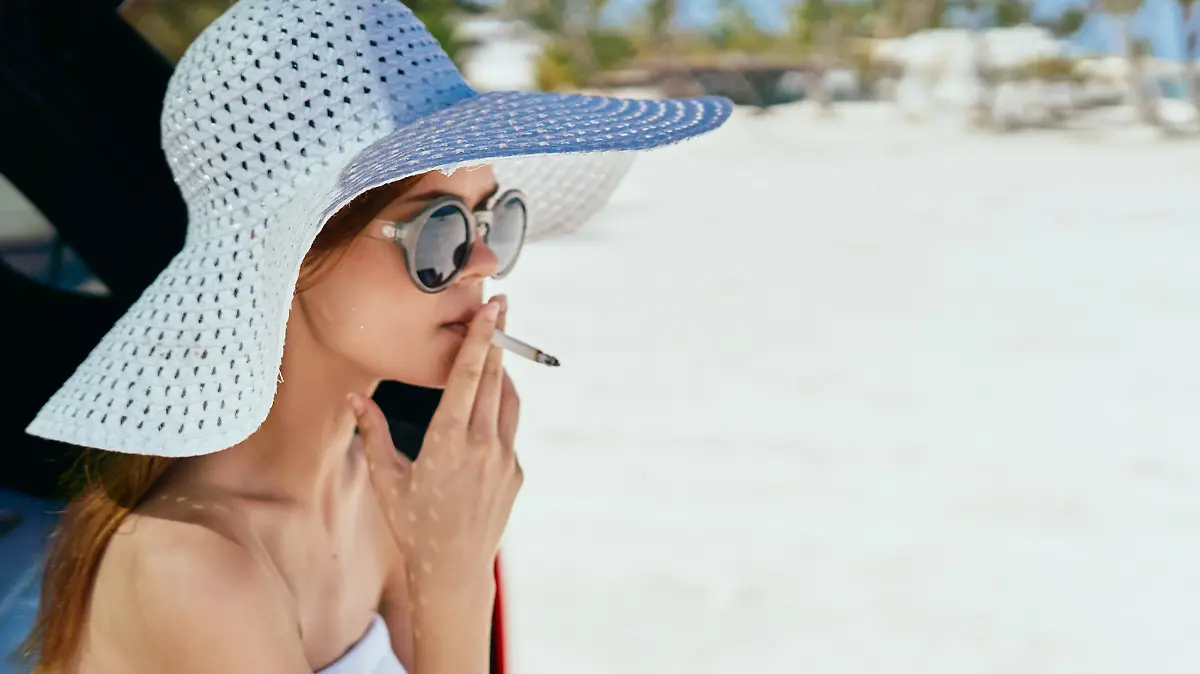 Frankreich verschärft die Regeln fürs Rauchen in der Öffentlichkeit. Entspannte Zigarette am Strand? Ist nicht mehr! (Symbolbild)