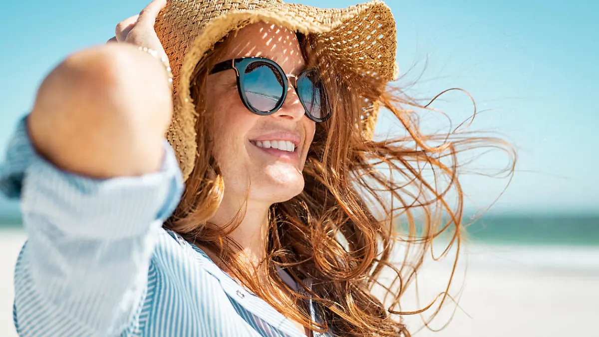 Besonders im Sommer brauchen die Haare Schutz und Pflege
