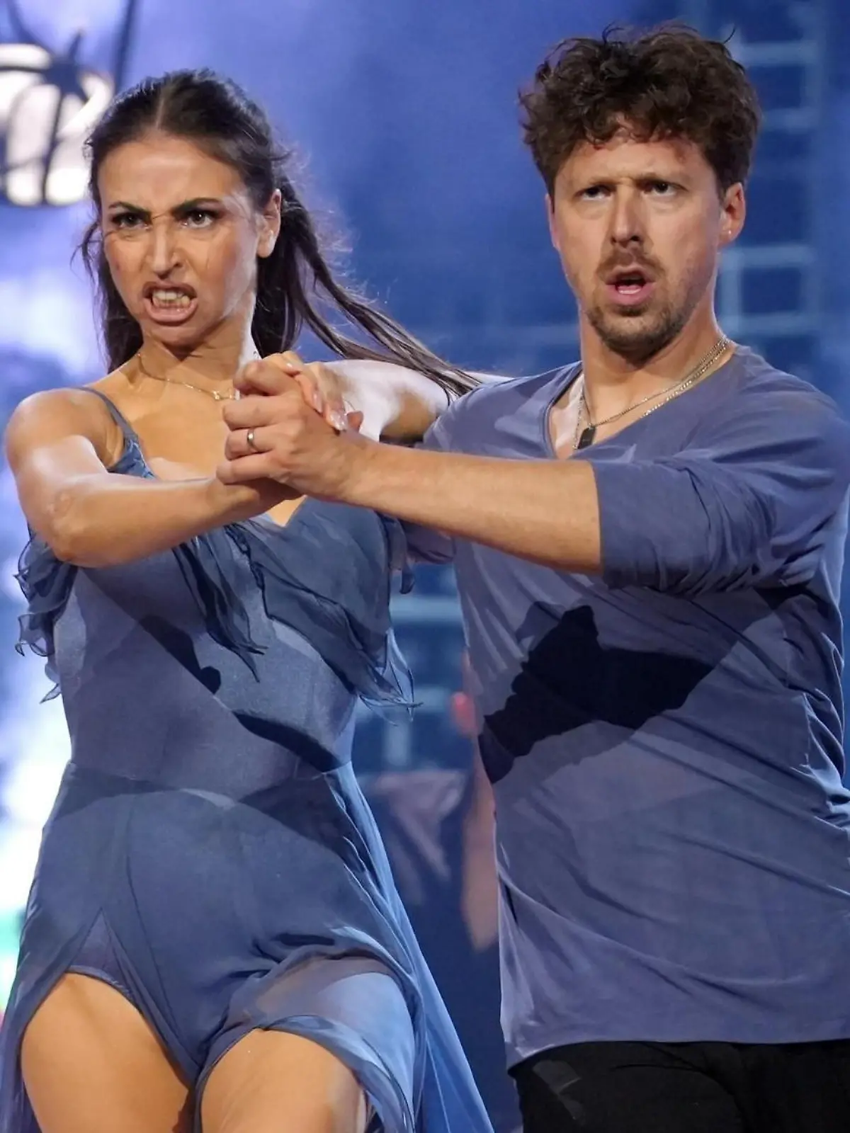 Bild zu: "Ekaterina Leonova und Valentin Lusin tanzen mit mächtig Wut im Bauch"