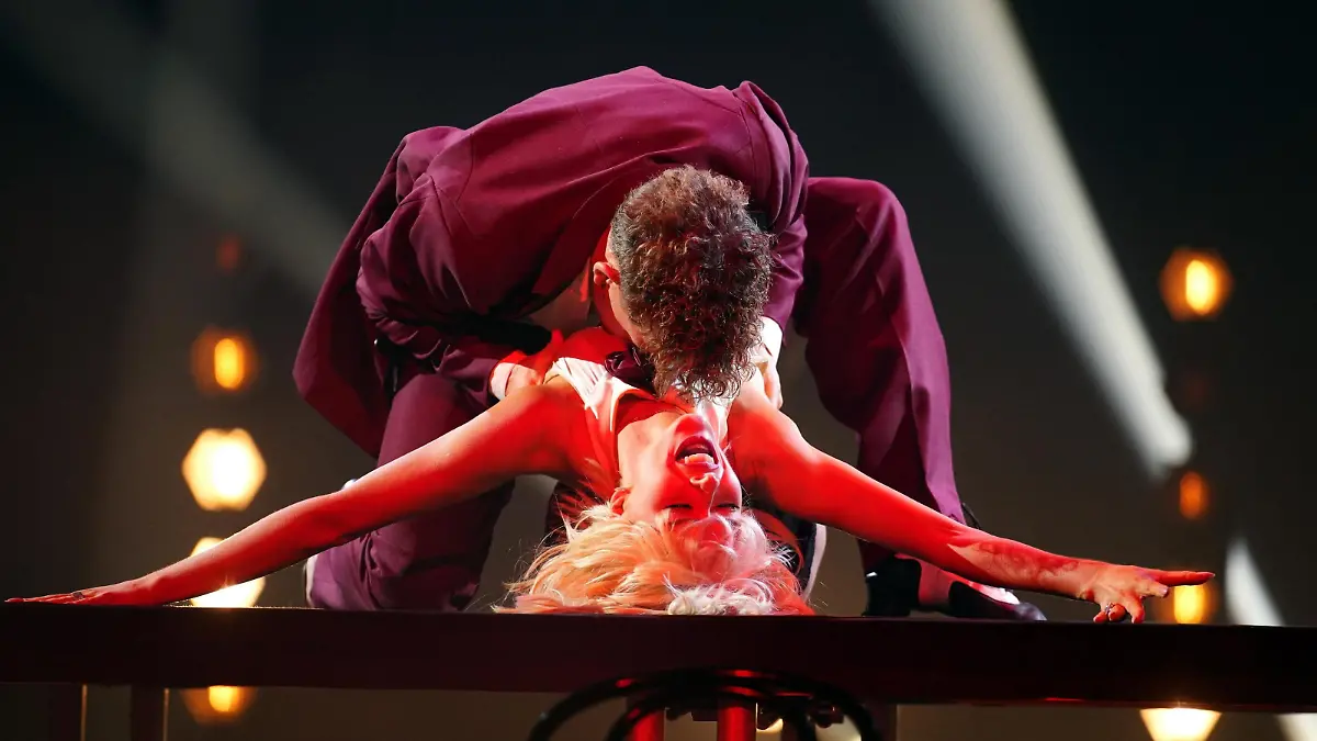 Bei Patricija Ionel und Mika Tatarkin kribbelt und knistert es „Let’s Dance”-Profi-Challenge 2025