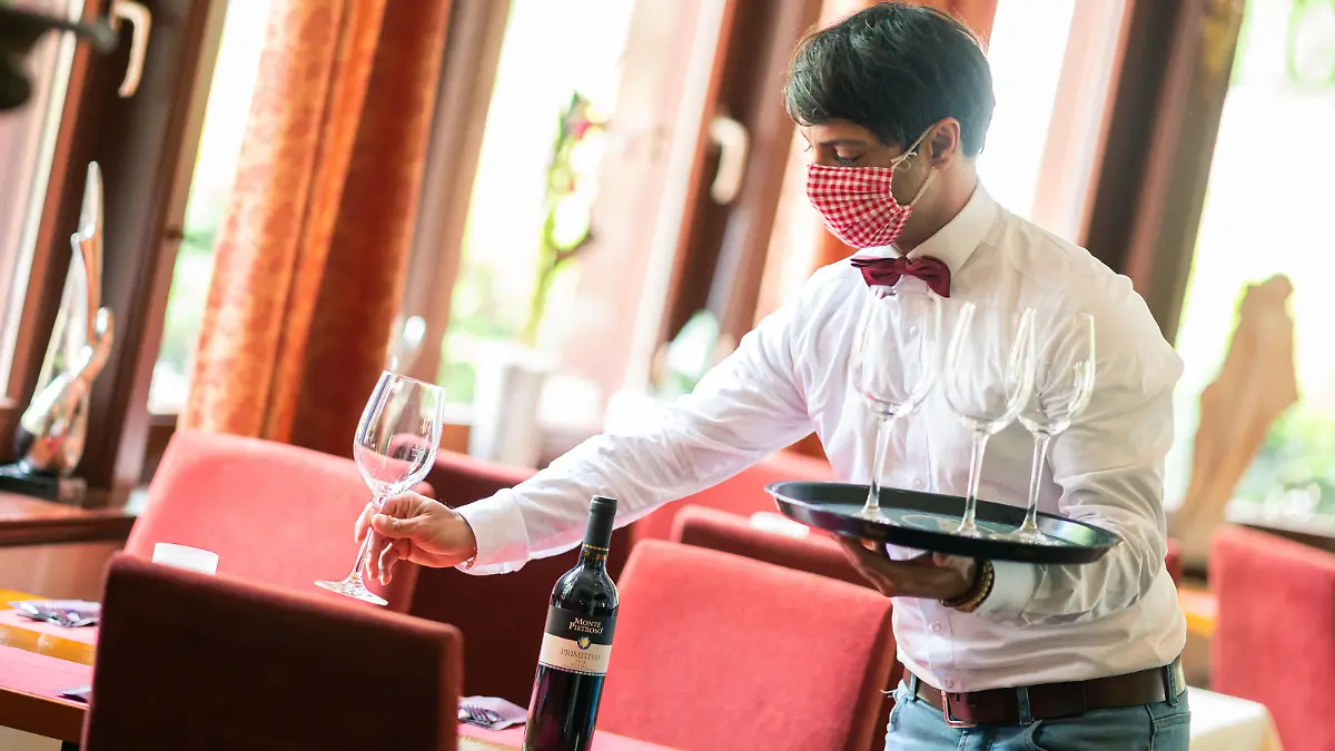 Deniz Tekce, Mitarbeiter des Oldenburger Restaurants „Zeus“