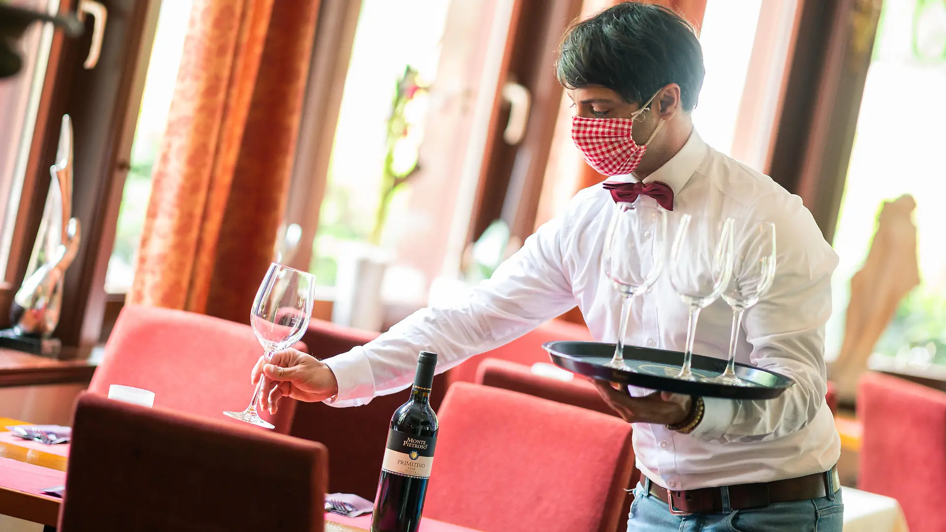 Deniz Tekce, Mitarbeiter des Oldenburger Restaurants „Zeus“