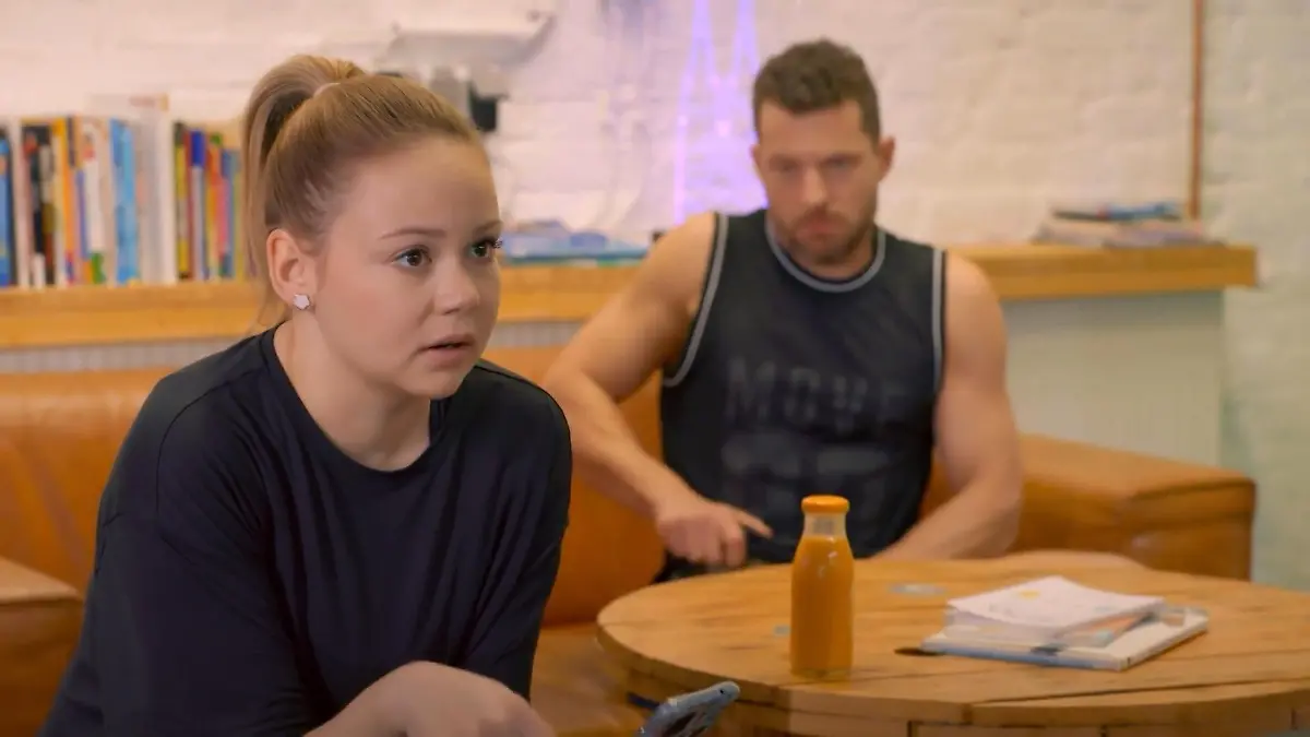 Dass Ronja kein Blut sehen kann, hat Folgen für sie „Unter uns“-Folge vom 05.06.25 auf RTL+