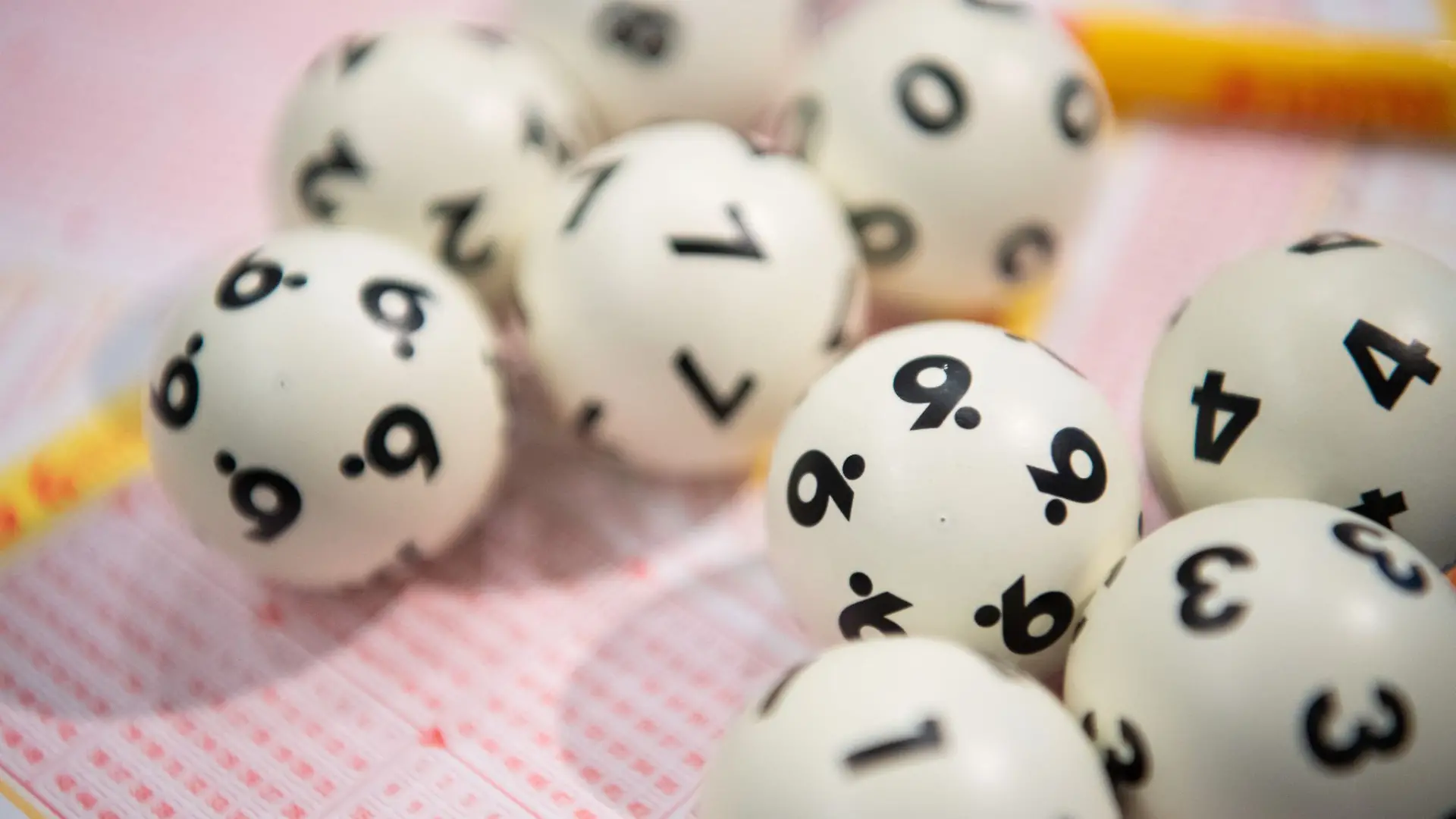 Neuer Millionengewinn im Lotto gezogen. (Archivbild)