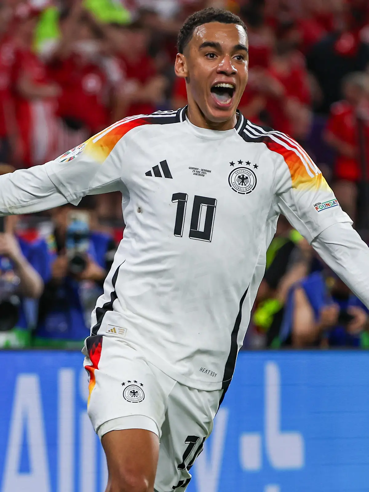 Bild zu: "So ballerten sich unsere Jungs ins Final 4 der Nations League!"