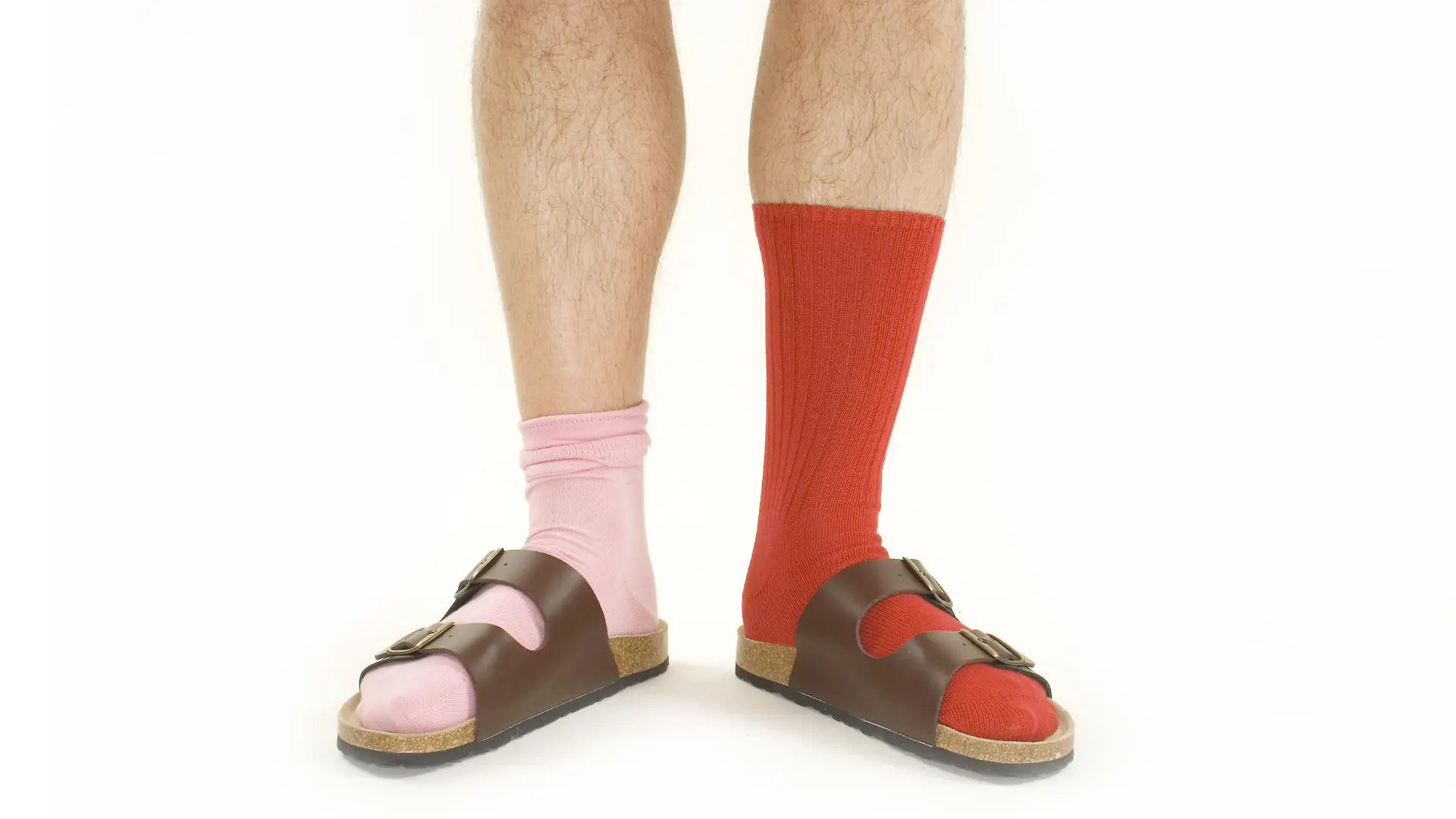 Socken in Sandalen