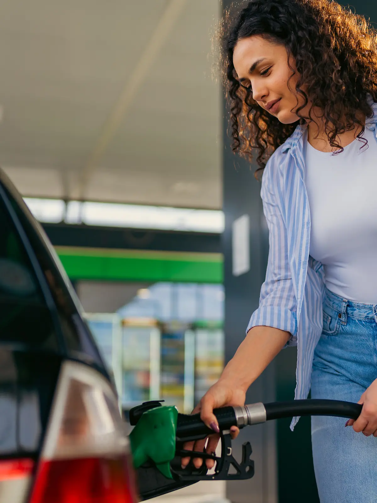 Vor oder hinter der Grenze? Hier lohnt es sich, an Pfingsten zu tanken
