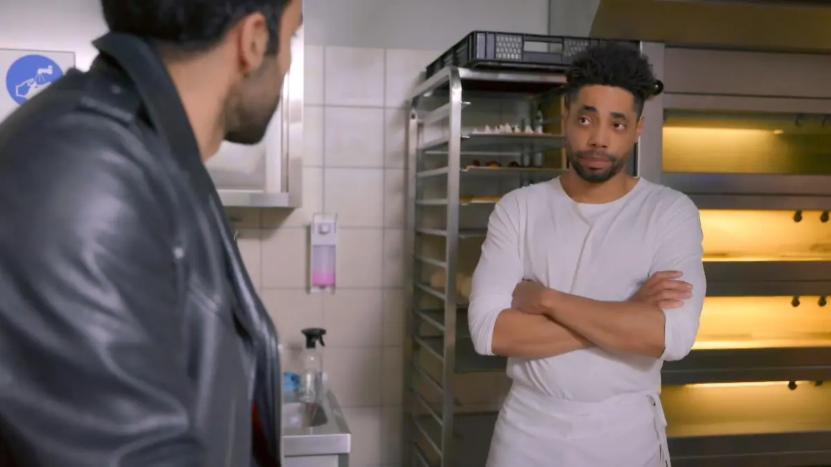 Wird Theo seinen Kumpel Baris für Cilly belügen? „Unter uns“-Folge vom 09.06.25 auf RTL+