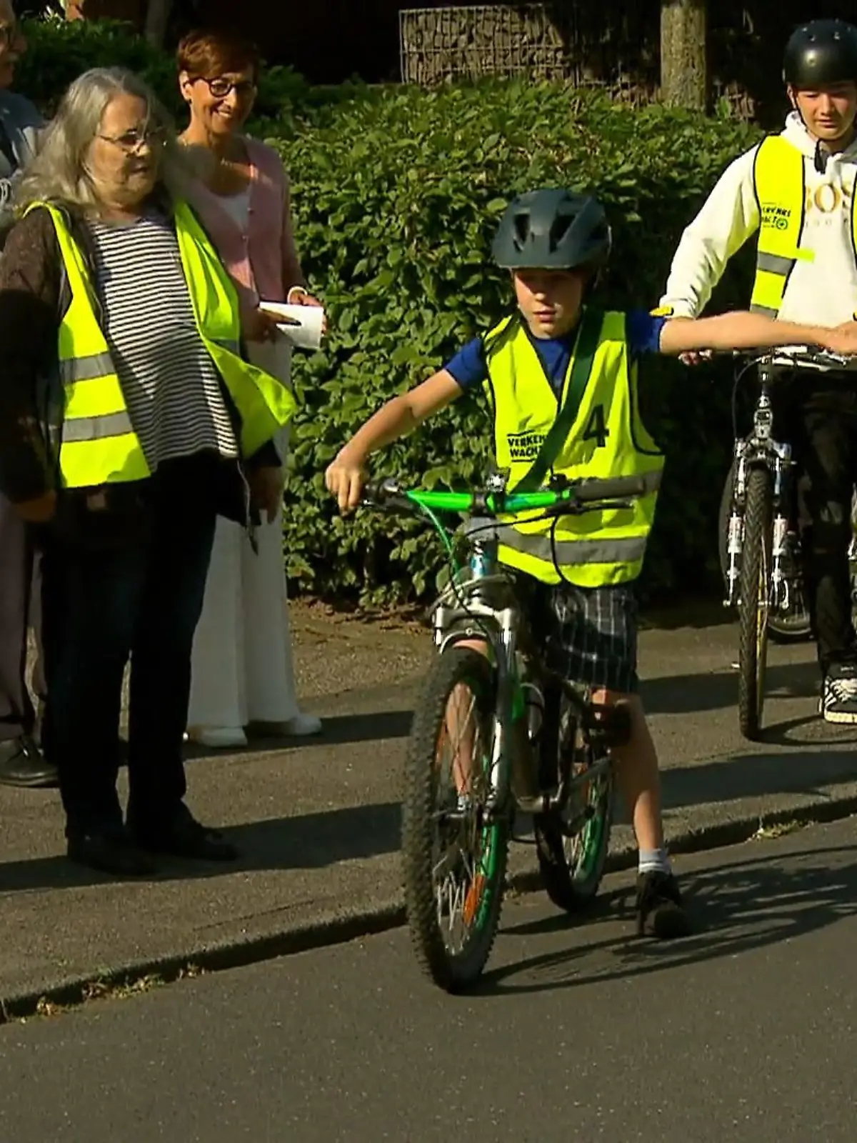 Bild zu: "Verkehrssicherheitstag an Grundschule"