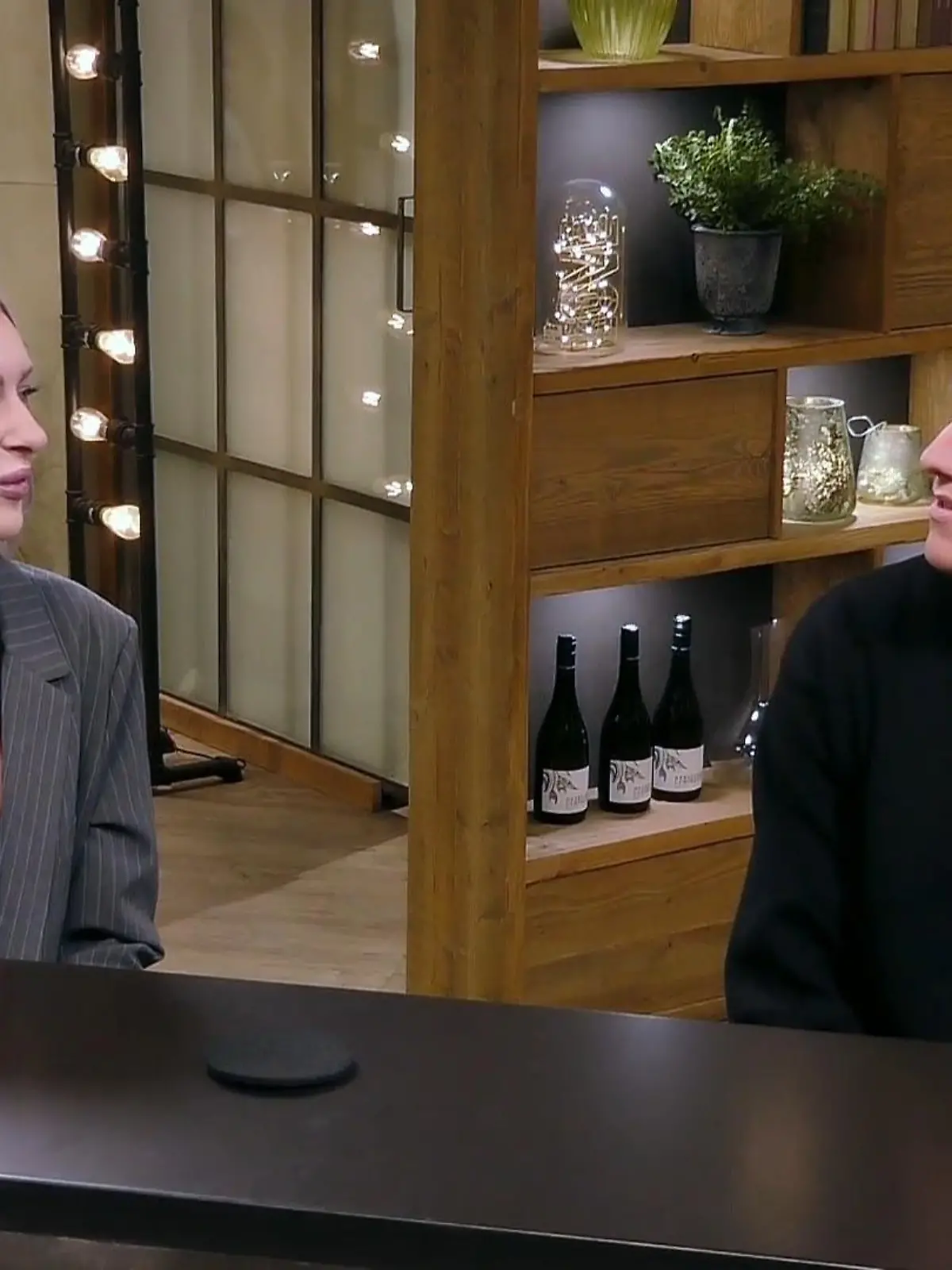 Bild zu: "Nur wer Tiere liebt, kommt bei Tina weiter"