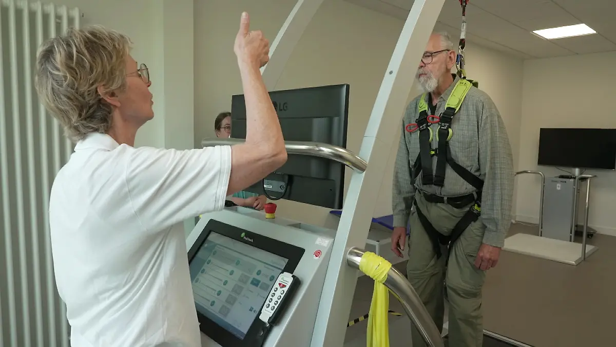 Durch seine Parkinson-Erkrankung ist Michael Gebhardt besonders sturzgefährdet.