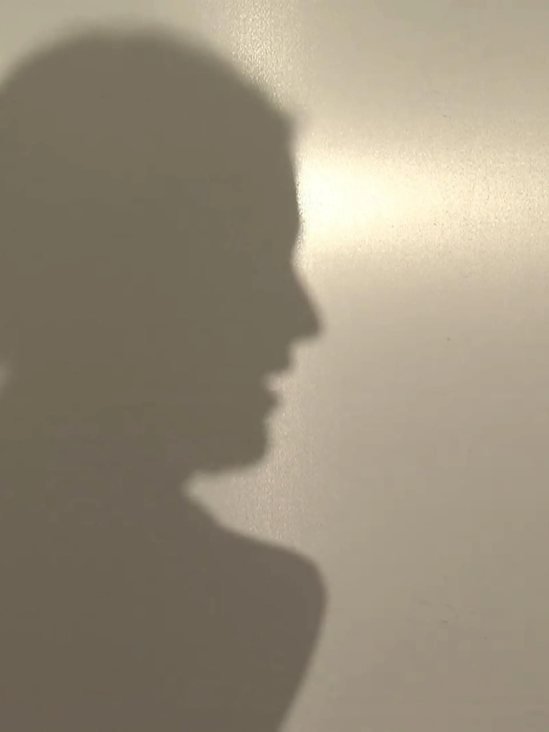 Der schreckliche Angriff von Minderjährigen auf ein 13 Jahre altes Mädchen erschüttert noch immer ganz Deutschland. Doch brutale Angriffe wie diese sind leider keine Einzelfälle. Viele Jugendliche haben bereits ähnliche Erfahrungen gemacht – und dabei fängt es schon oft in der Grundschule an.
