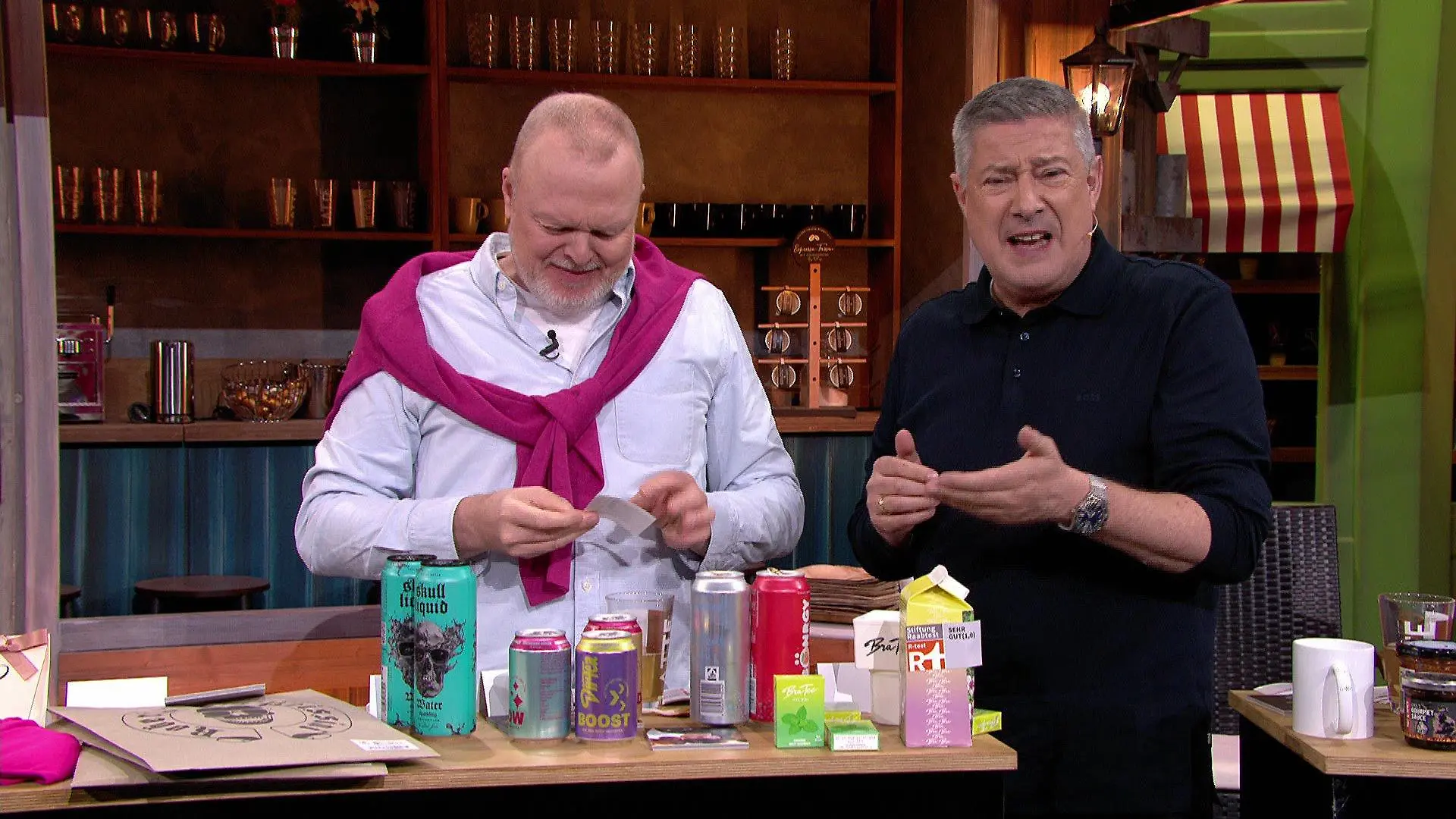 Stefan Raab und Joachim Llambi testen Promi-Produkte Streusel, Tangas, Drinks