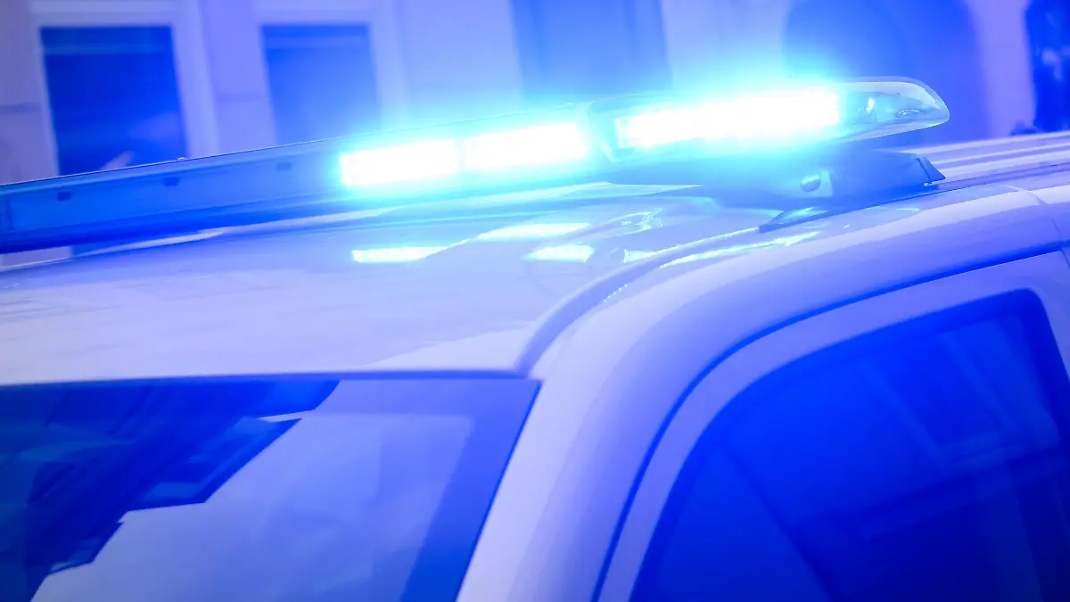 Blaulicht auf Polizeiauto