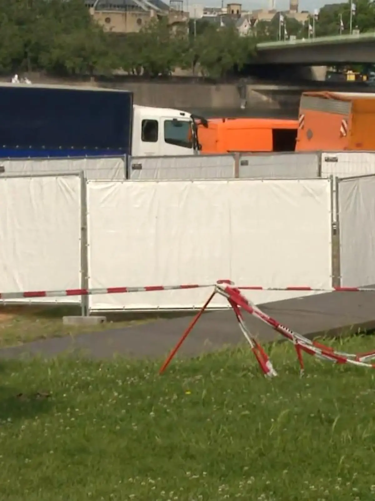 Bild zu: "Riesen-Evakuierung in Köln"