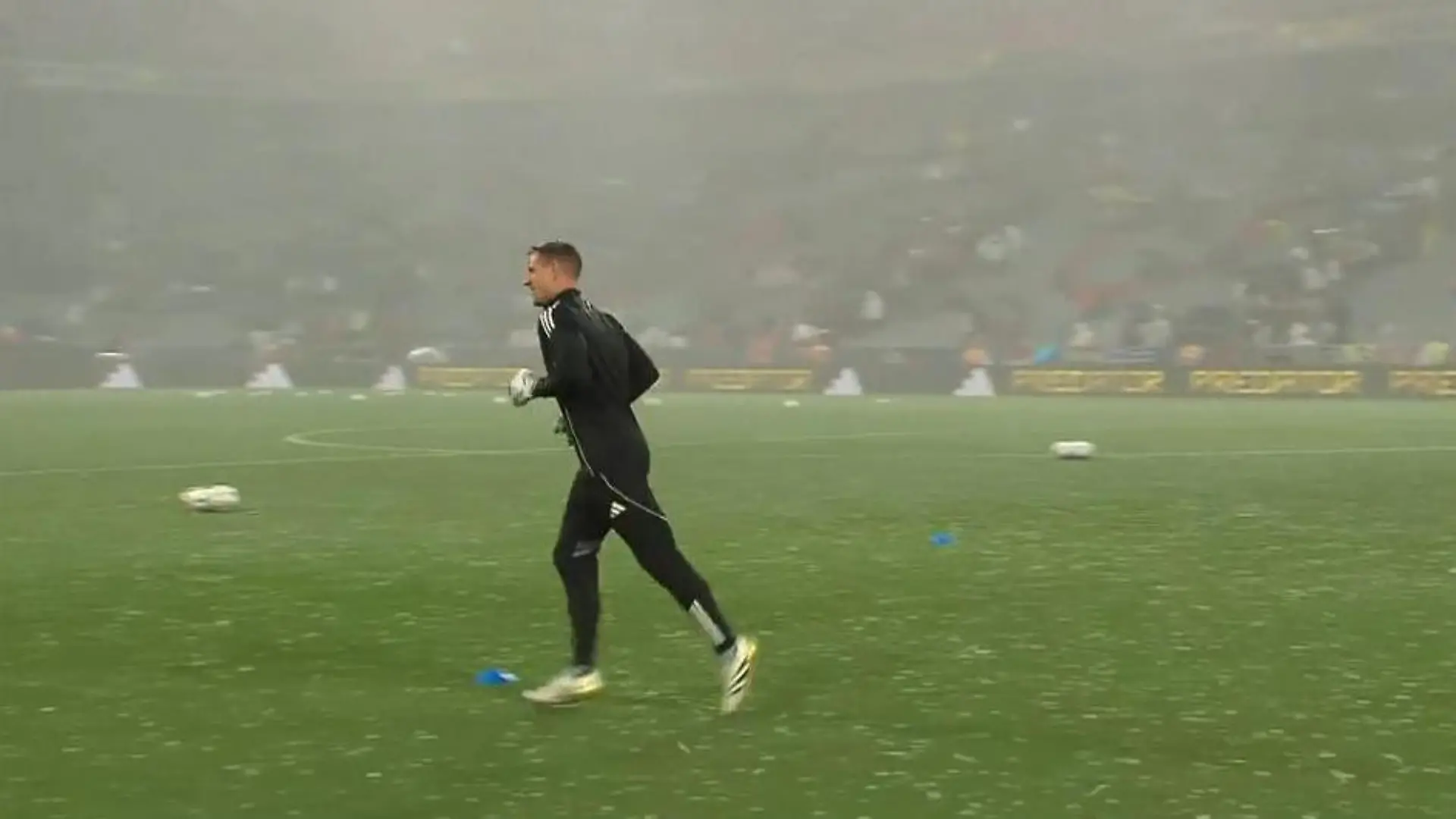 Unwetter-Chaos vor Nations-League-Halbfinale Hagelsturm legt München lahm