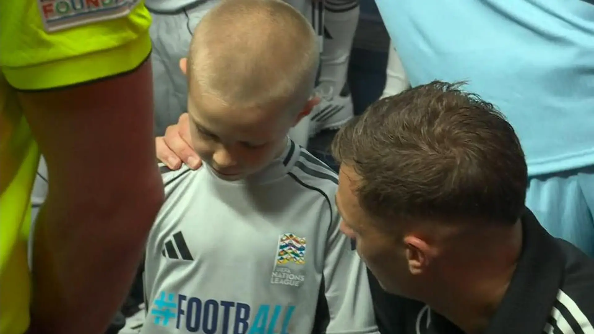 Gänsehaut-Moment: Kimmich beim Einlauf von eigenem Sohn überrascht Emotionales Jubiläum