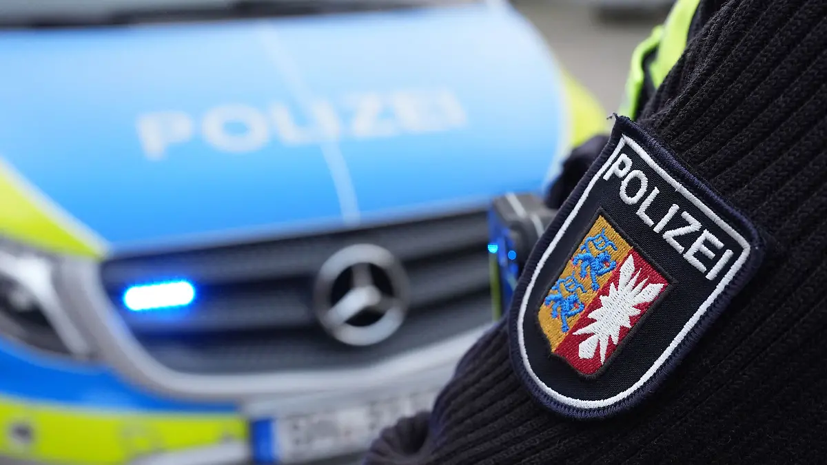Die Kieler Polizei ermittelt zum gewaltsamen Tod eines 63-Jährigen. (Symbolbild)