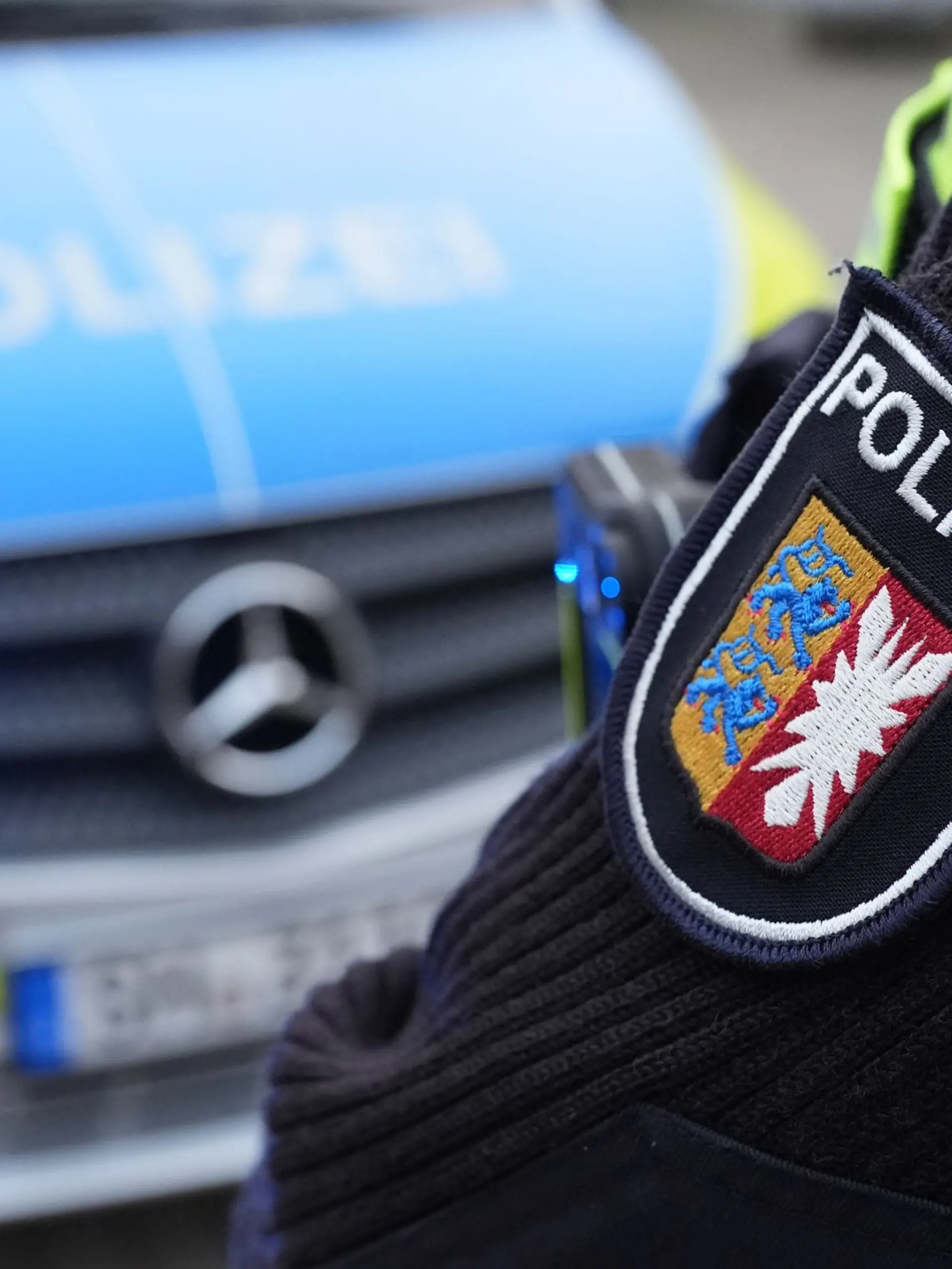 Bild zu: "Dreister als die Polizei erlaubt! Haben drei Beamte für Kohle Kontrollen vorgetäuscht? "