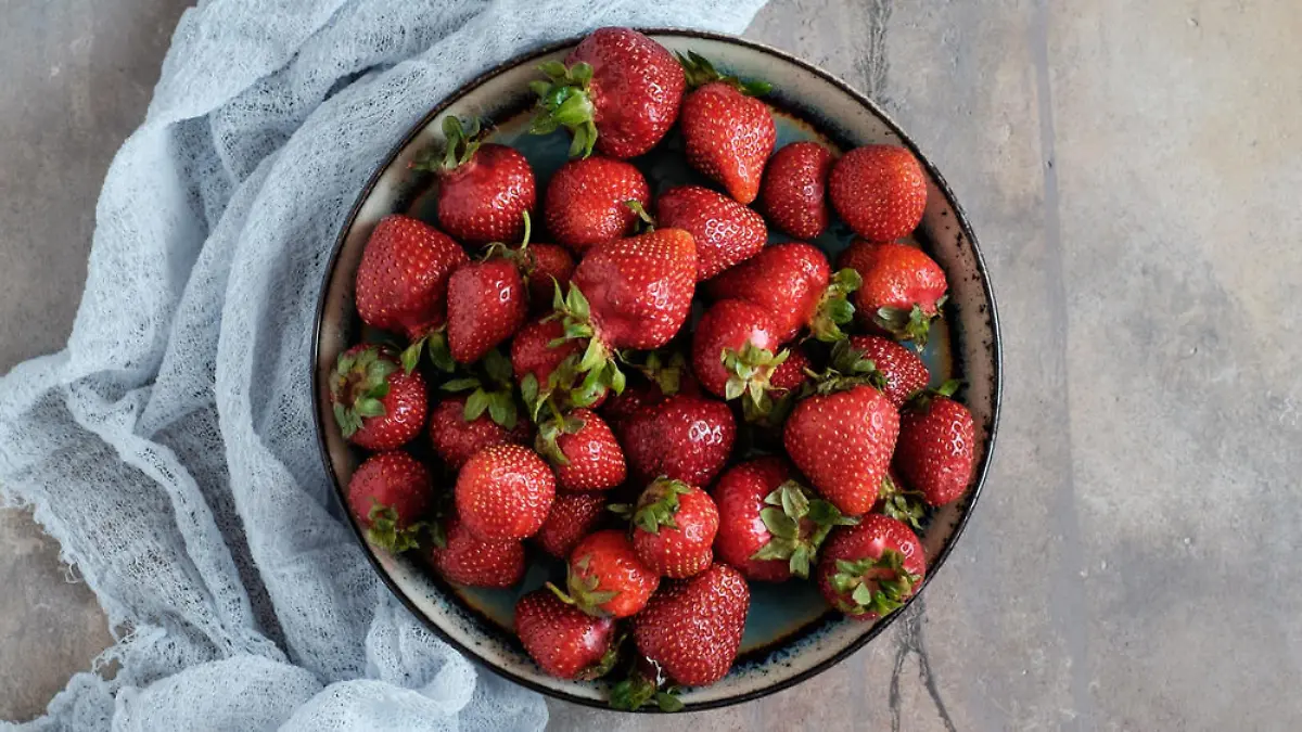 Die Erdbeerzeit beginnt: So bleibt die Frucht lange frisch