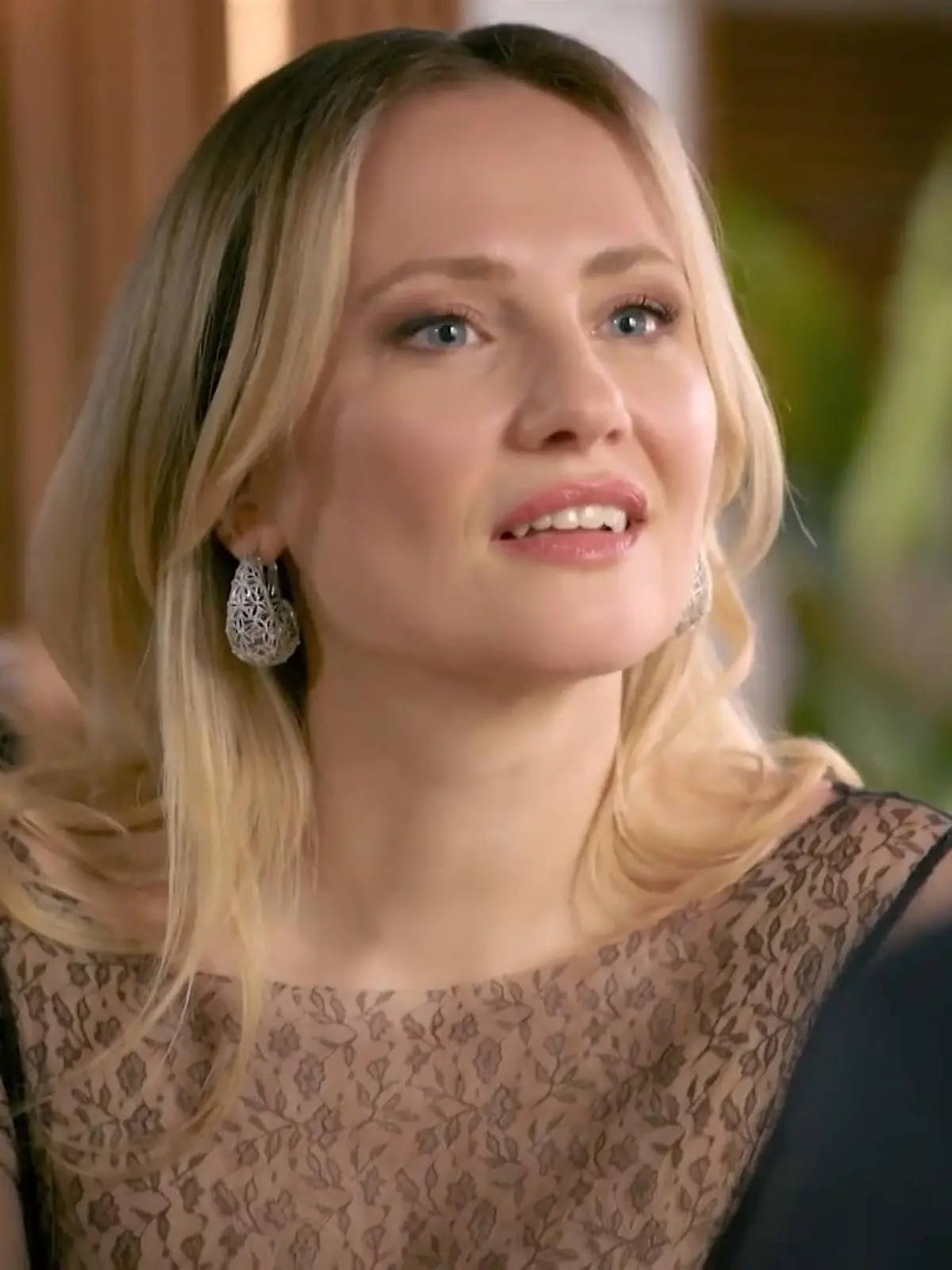 AWZ: Isabelle hat ein Date mit Ilias