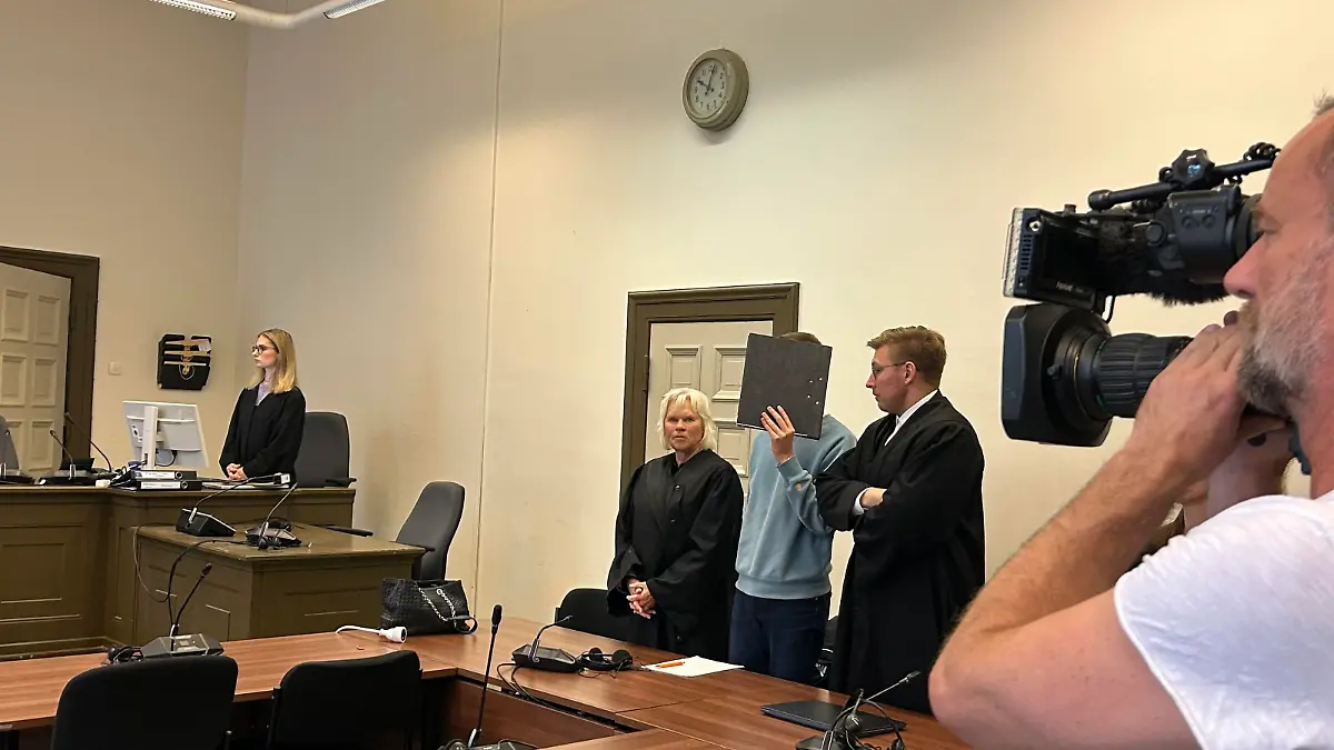 Hammer-Mörder aus Hamburg muss wegen Mordes für sieben Jahre ins Gefängnis Er erschlägt seinen Vater im Schlaf