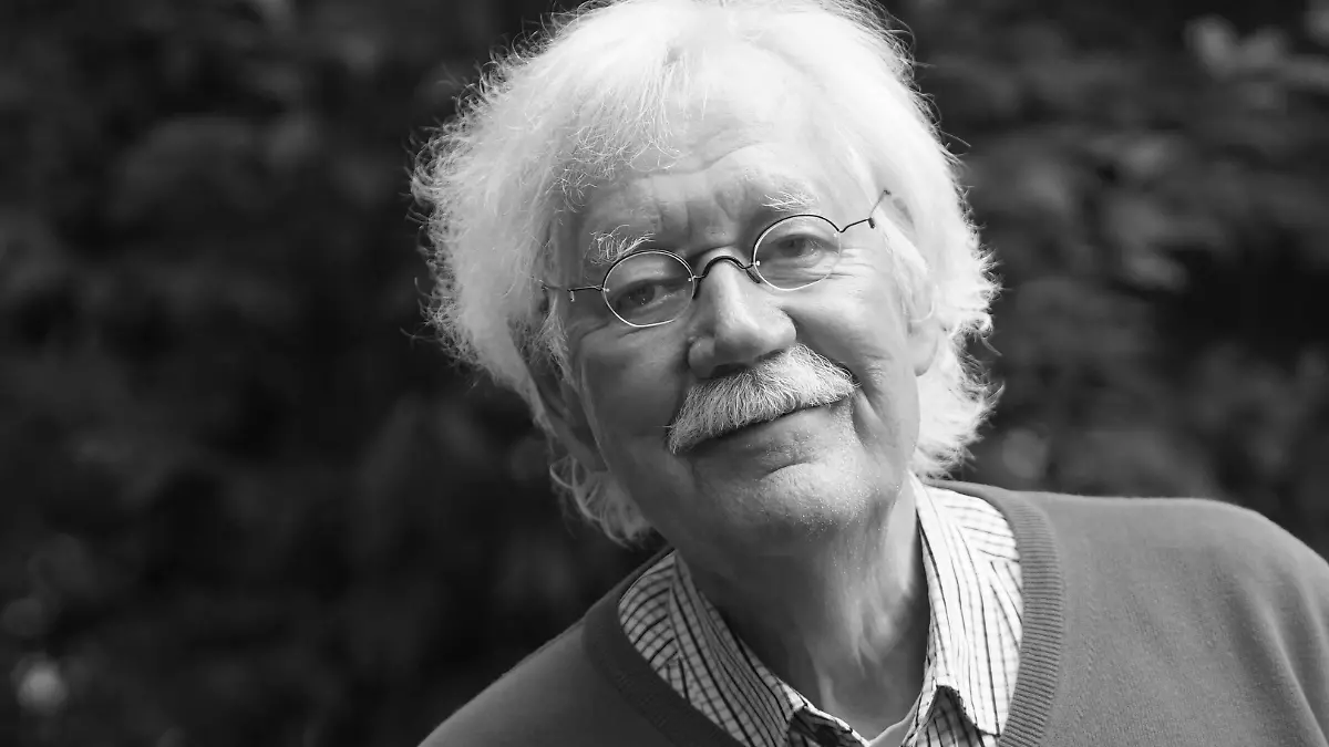  Carlo von Tiedemann ist tot. 