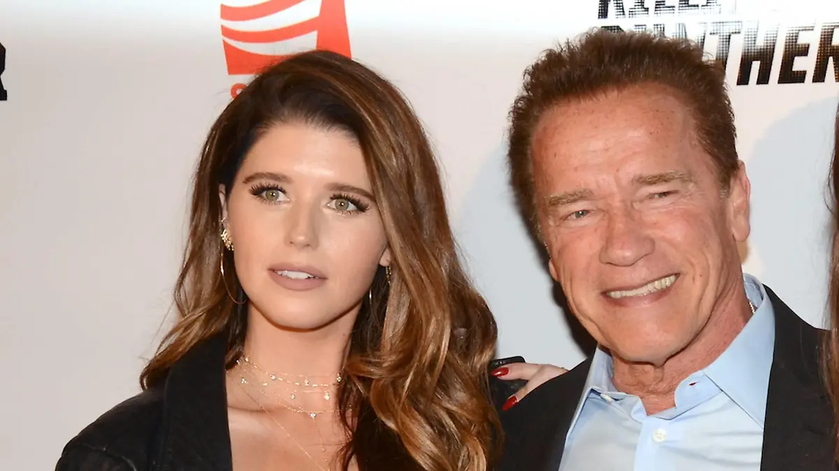  14 October 2017 - Hollywood, California - KATHERINE SCHWARZENEGGER, ARNOLD SCHWARZENEGGER and CHRISTINA SCHWARZENEGGER. Killing Gunther Los Angeles Premiere held at TLC Chinese Theater. Photo Credit: Billy Bennight/AdMedia 221540 AdMedia/Starface 2017-10-14 California Hollywood Etats-Unis PUBLICATIONxINxGERxAUTxONLY Copyright: xAdMediax STAR221540007