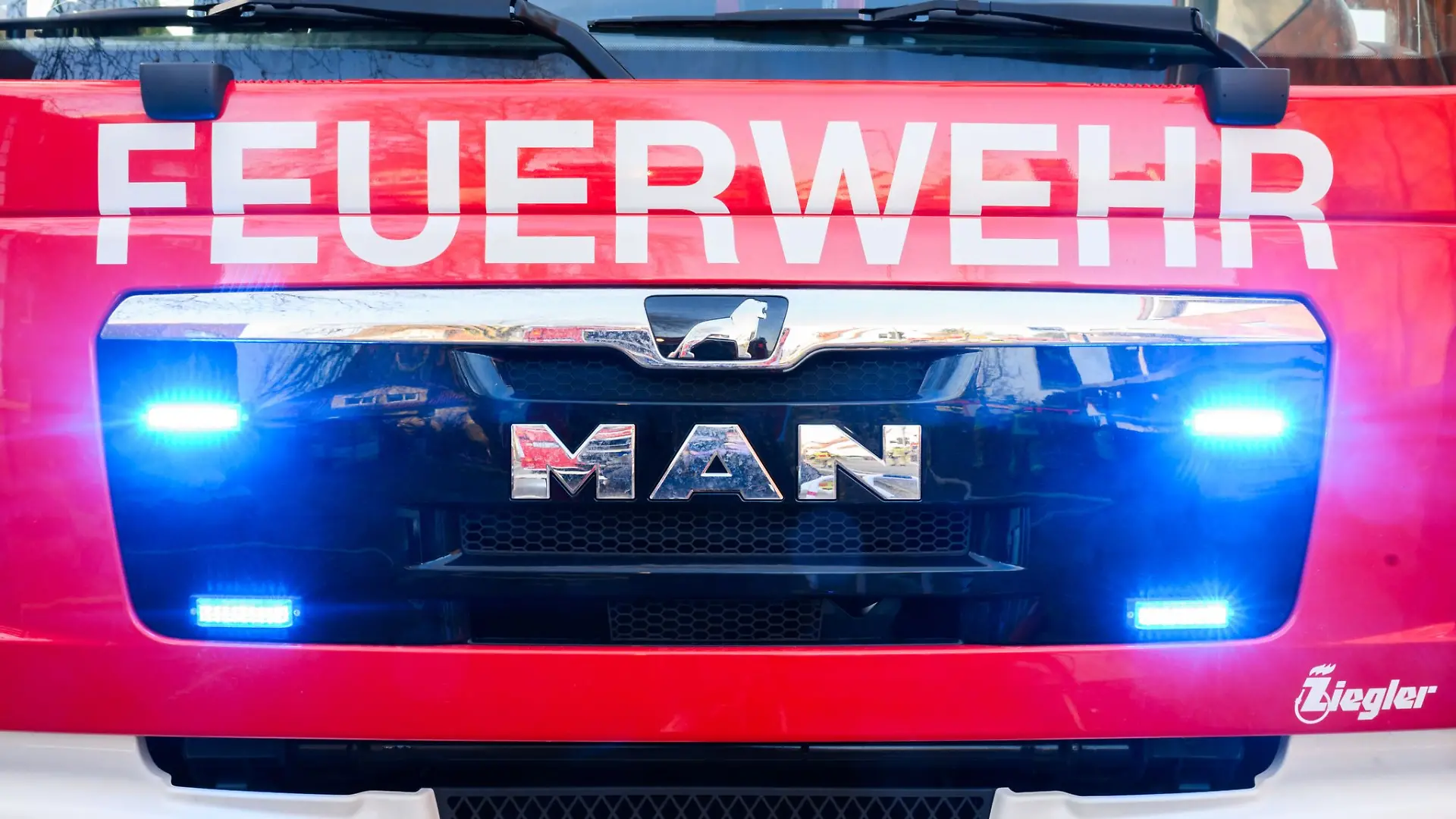 Das Wohnhaus ist nach einem Brand unbewohnbar (Archivbild).