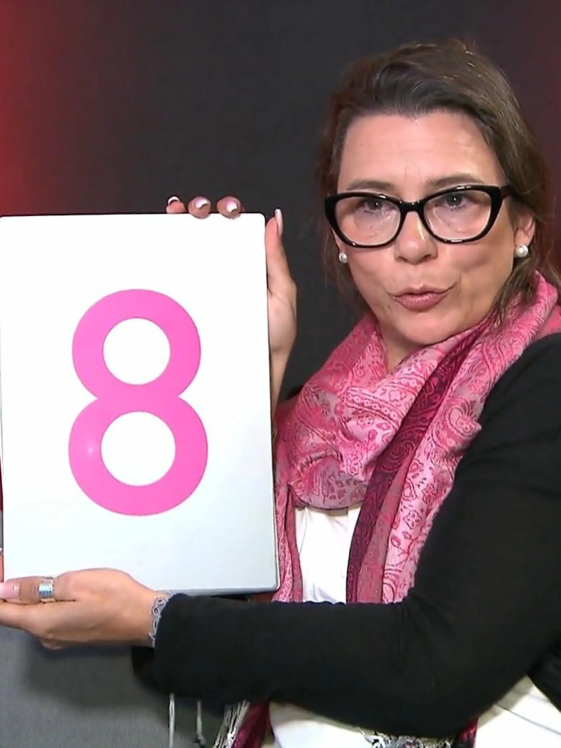 Bild zu: "So bewerten die anderen Kandidatinnen den Look"