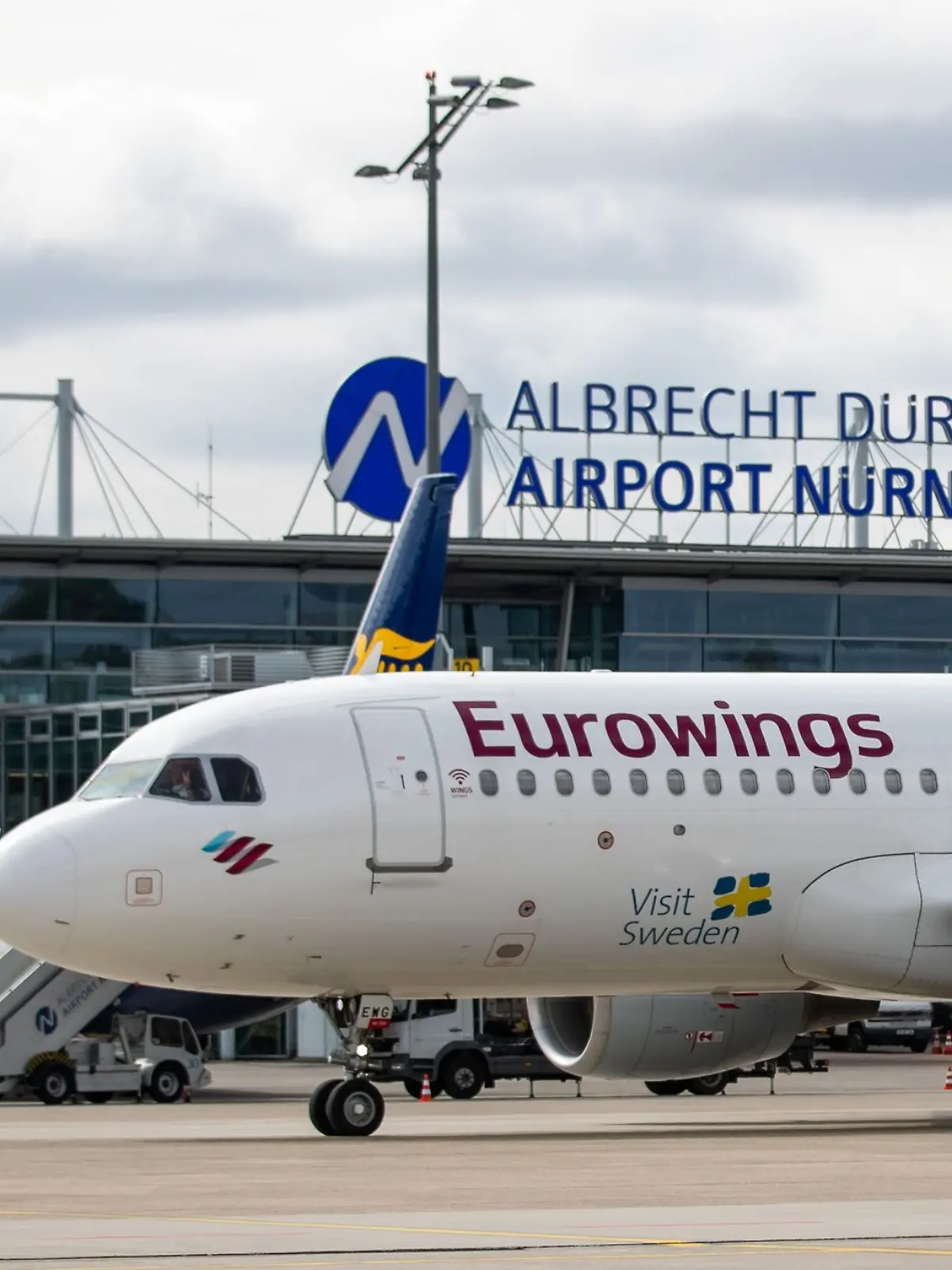 Bild zu: "Passagier randaliert - Flugzeug kann nicht starten"