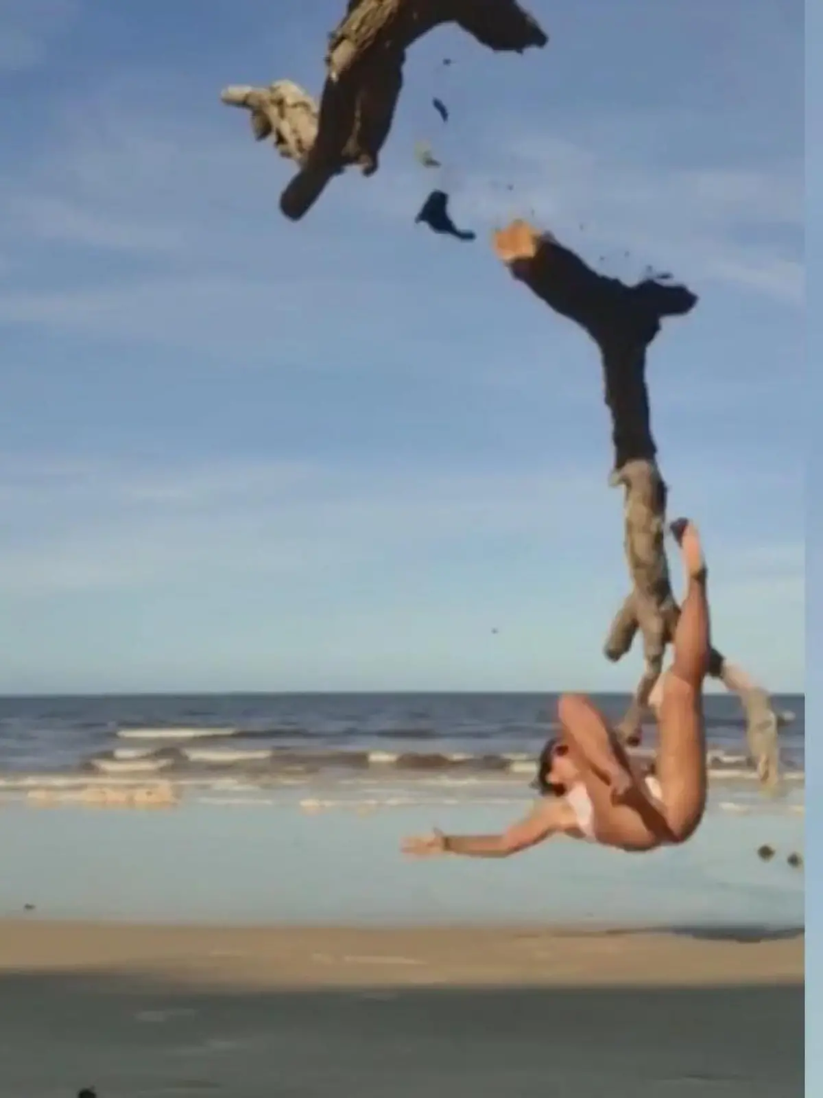 Eigentlich wollte Influencerin Fernanda an einem abgelegenen Strand in Brasilien das perfekte Instagram-Video aufnehmen. Das rauschende Meer, hinter ihr eine Hammer-Aussicht und im Vordergrund die schöne Brasilianerin – doch es kommt anders, als geplant.